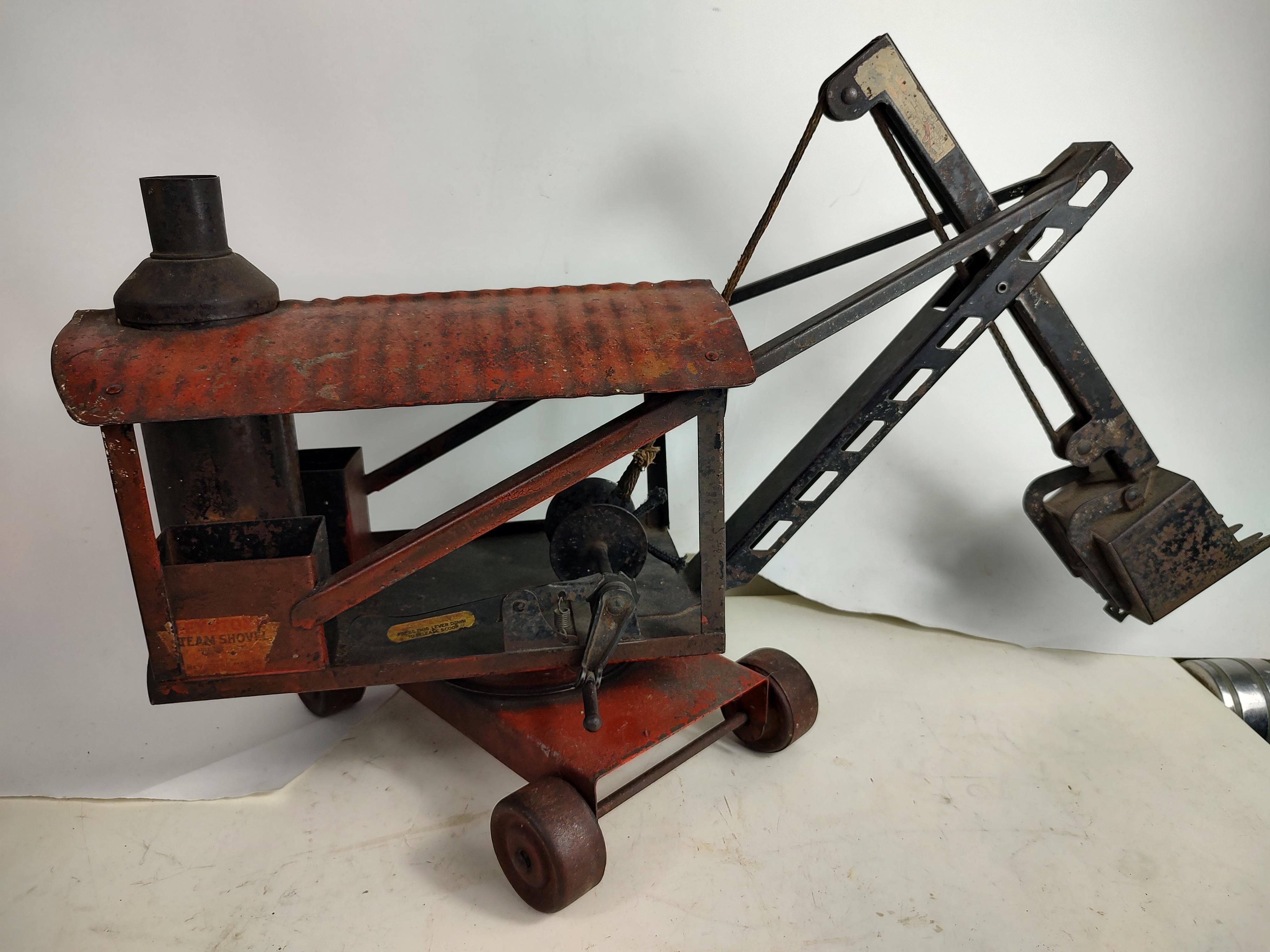 Early 20th Century Keystone Pressed Steel Toy Steam Shovel For Sale 8
