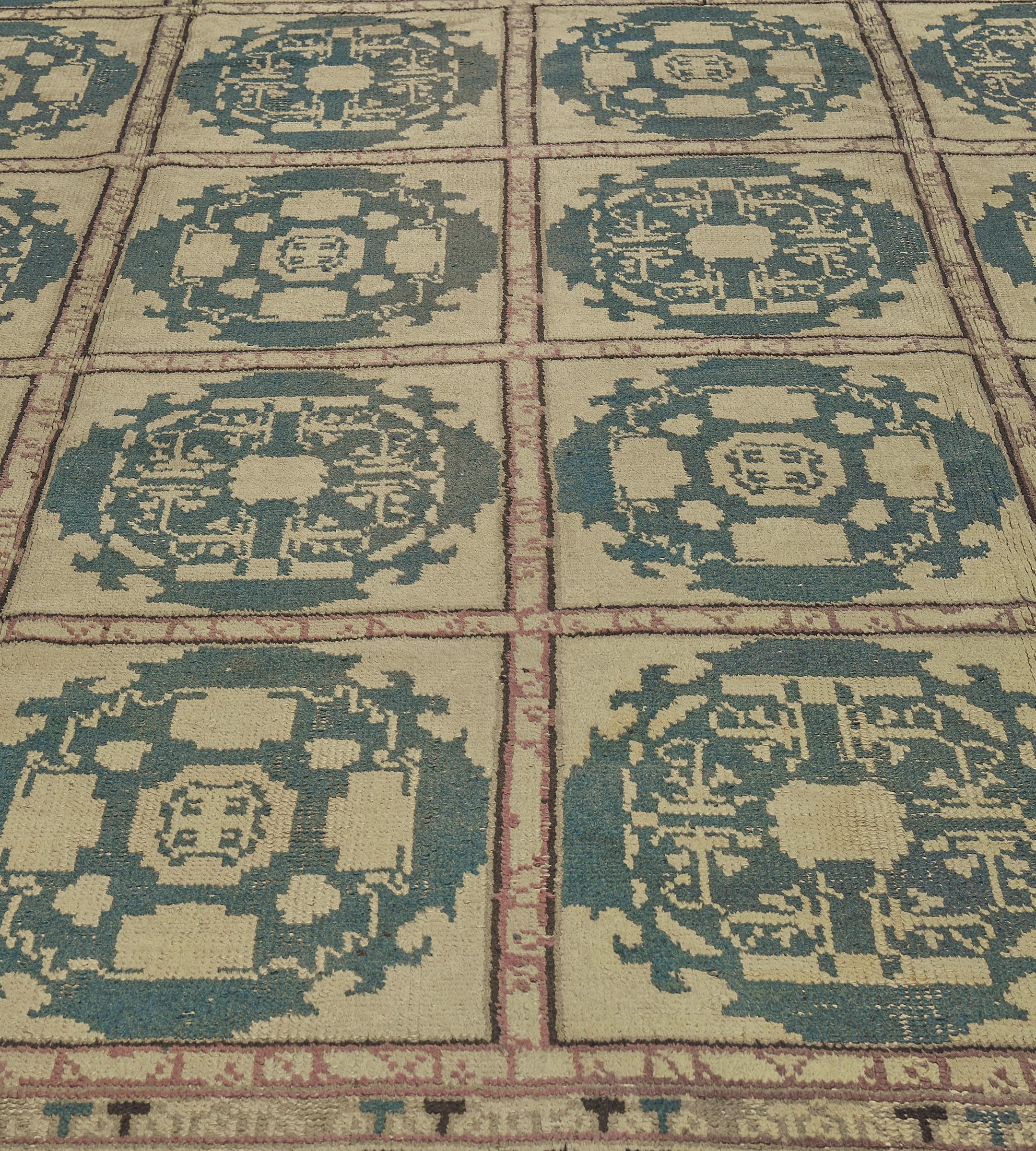 Early 20th Century Khotan Rug from East Turkestan For Sale 5