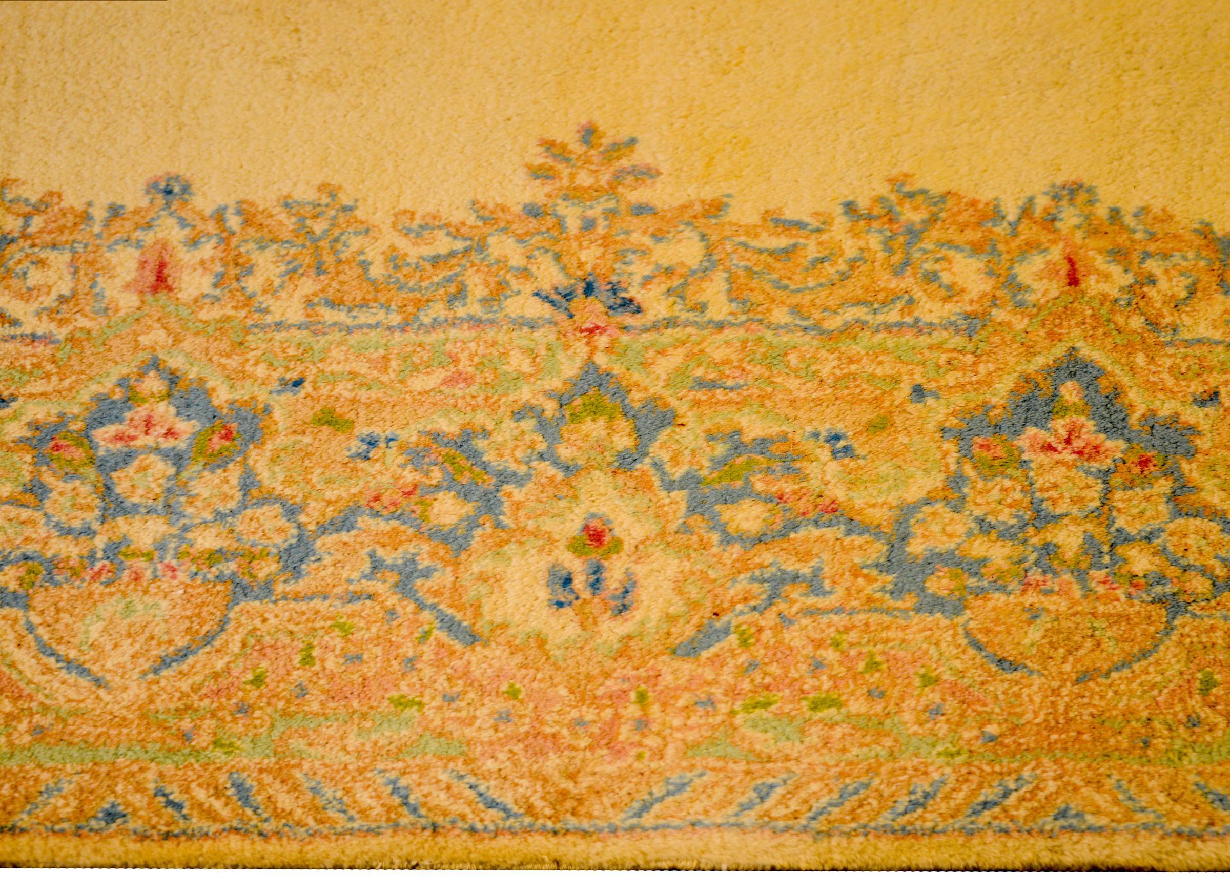 Early 20th Century Kirman Rug In Good Condition For Sale In Chicago, IL