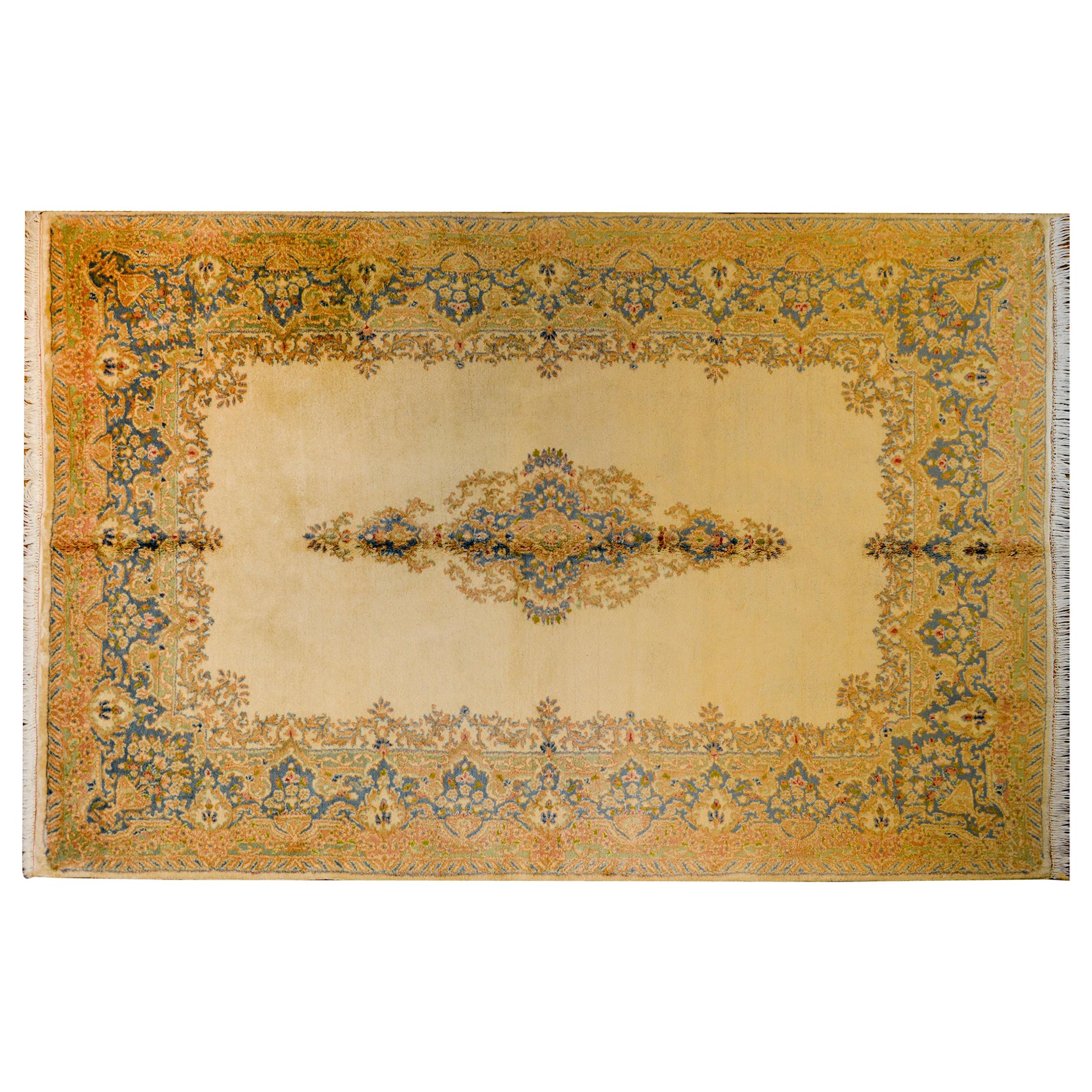 Early 20th Century Kirman Rug