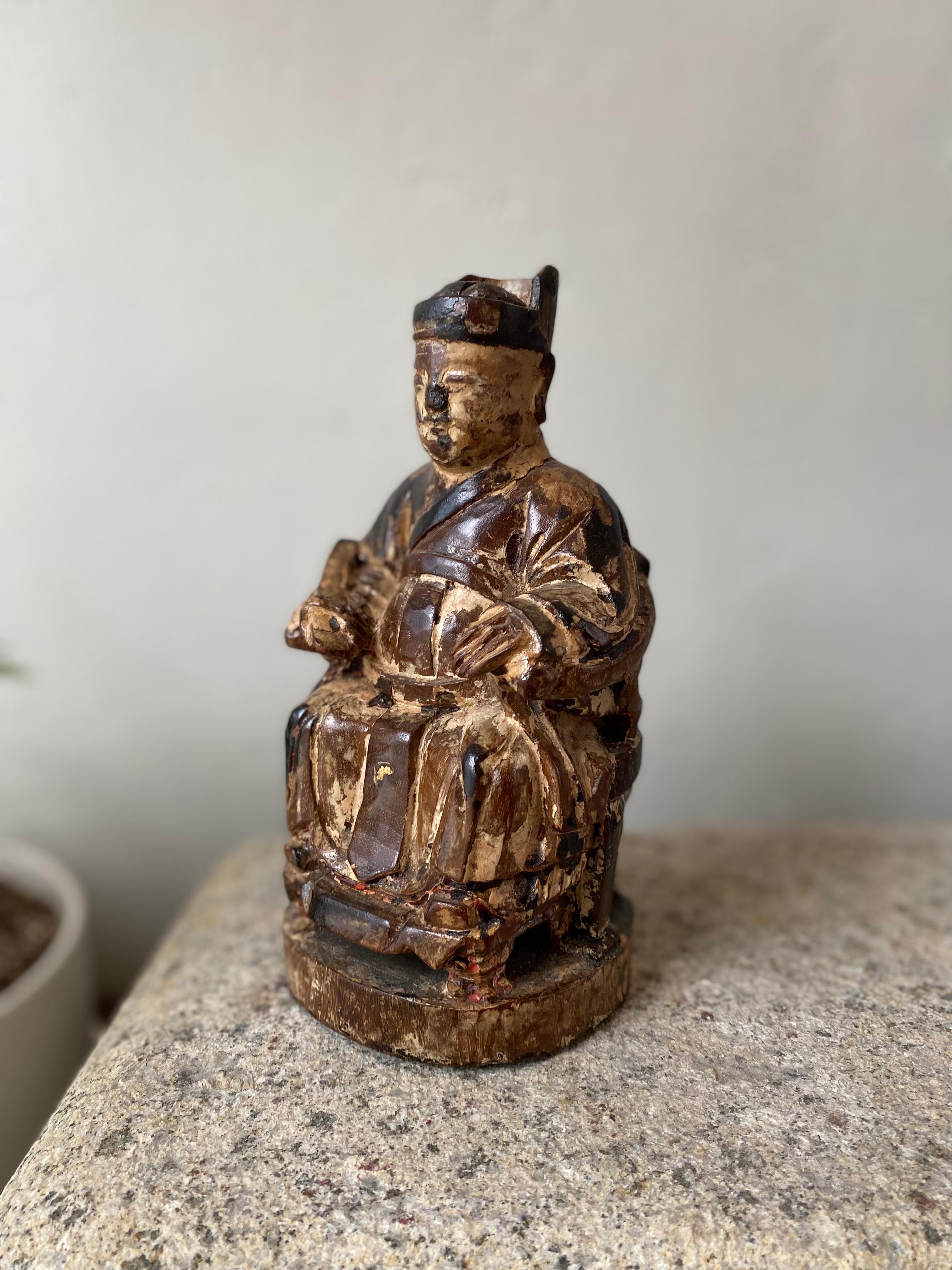 Anfang des 20. Jahrhunderts Küchengott-Gottheit Statue (Qing-Dynastie) im Angebot