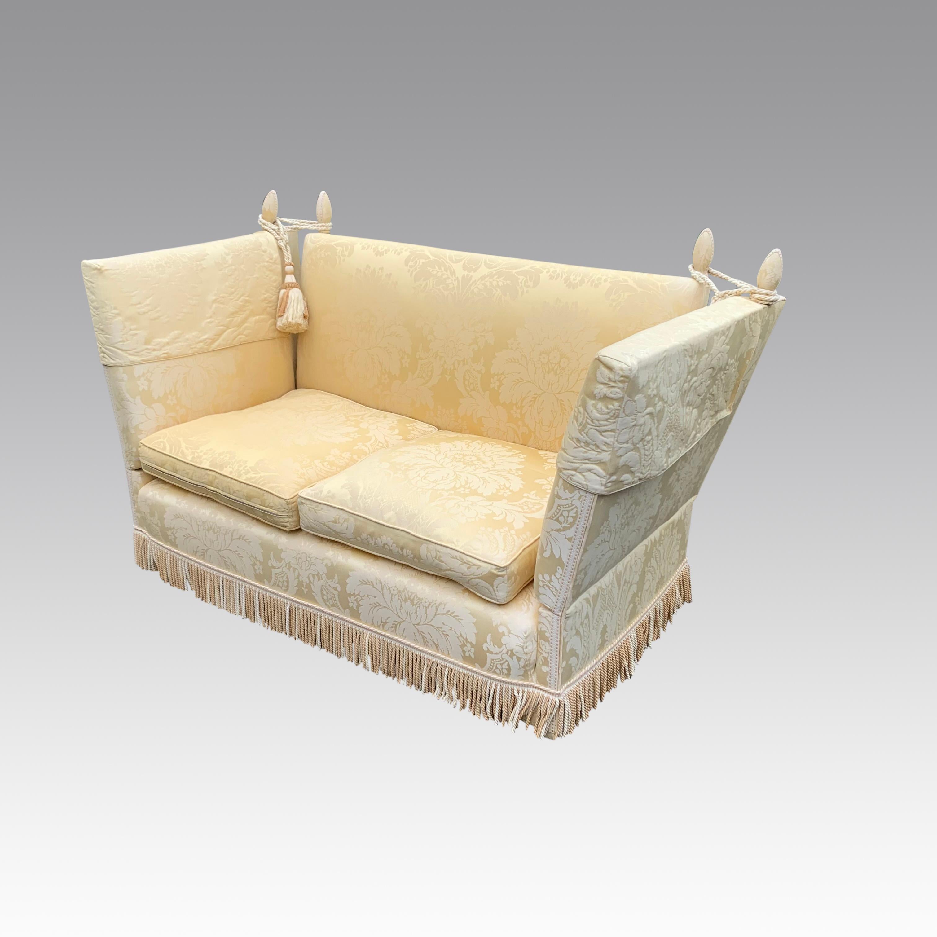 Knole-Sofa, frühes 20. Jahrhundert (Englisch)