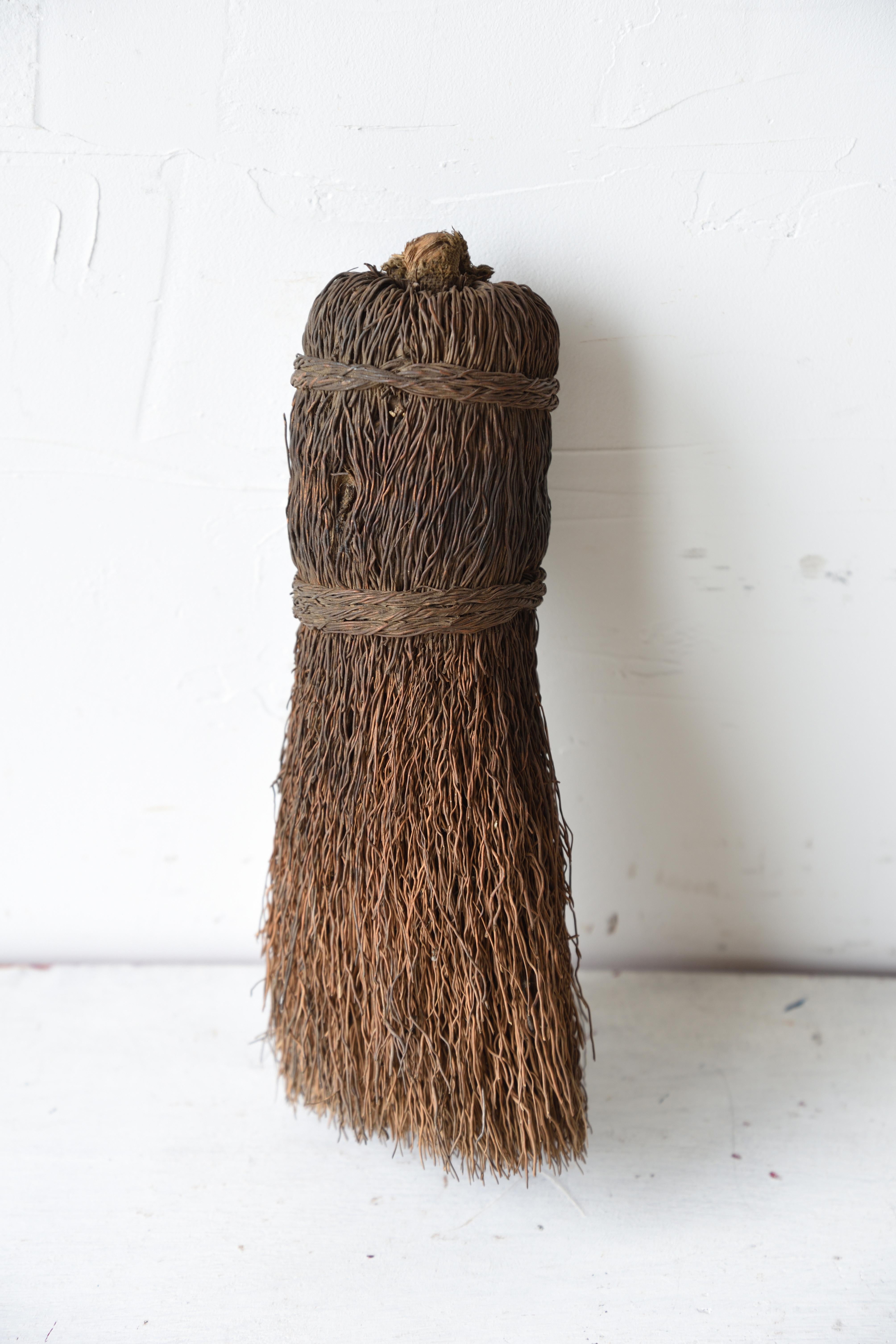 Other Early 20th century Korean Garment Brush For Sale