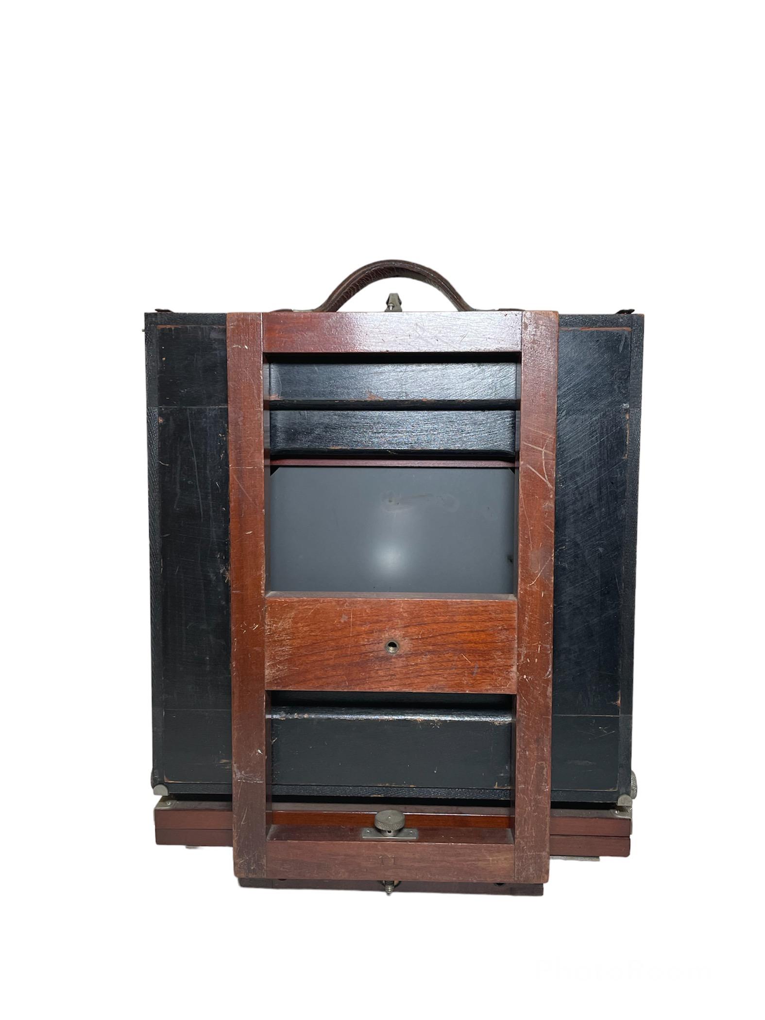 Machine-Made Early 20th Century Korona Home Portrait Camera For Sale