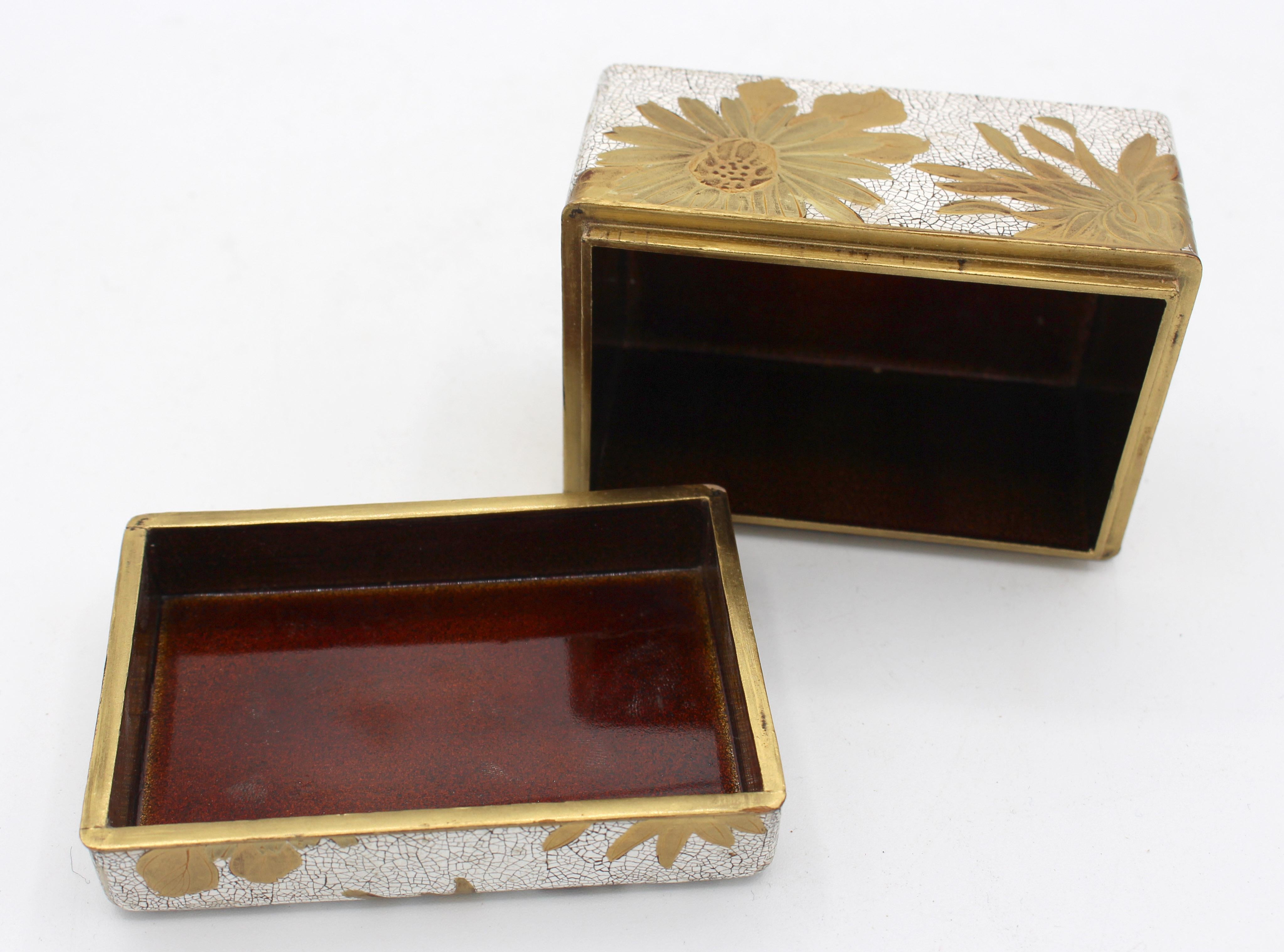 Early 20th Century Lacquer Box, Japanese. Late Meiji period In Good Condition For Sale In Chapel Hill, NC