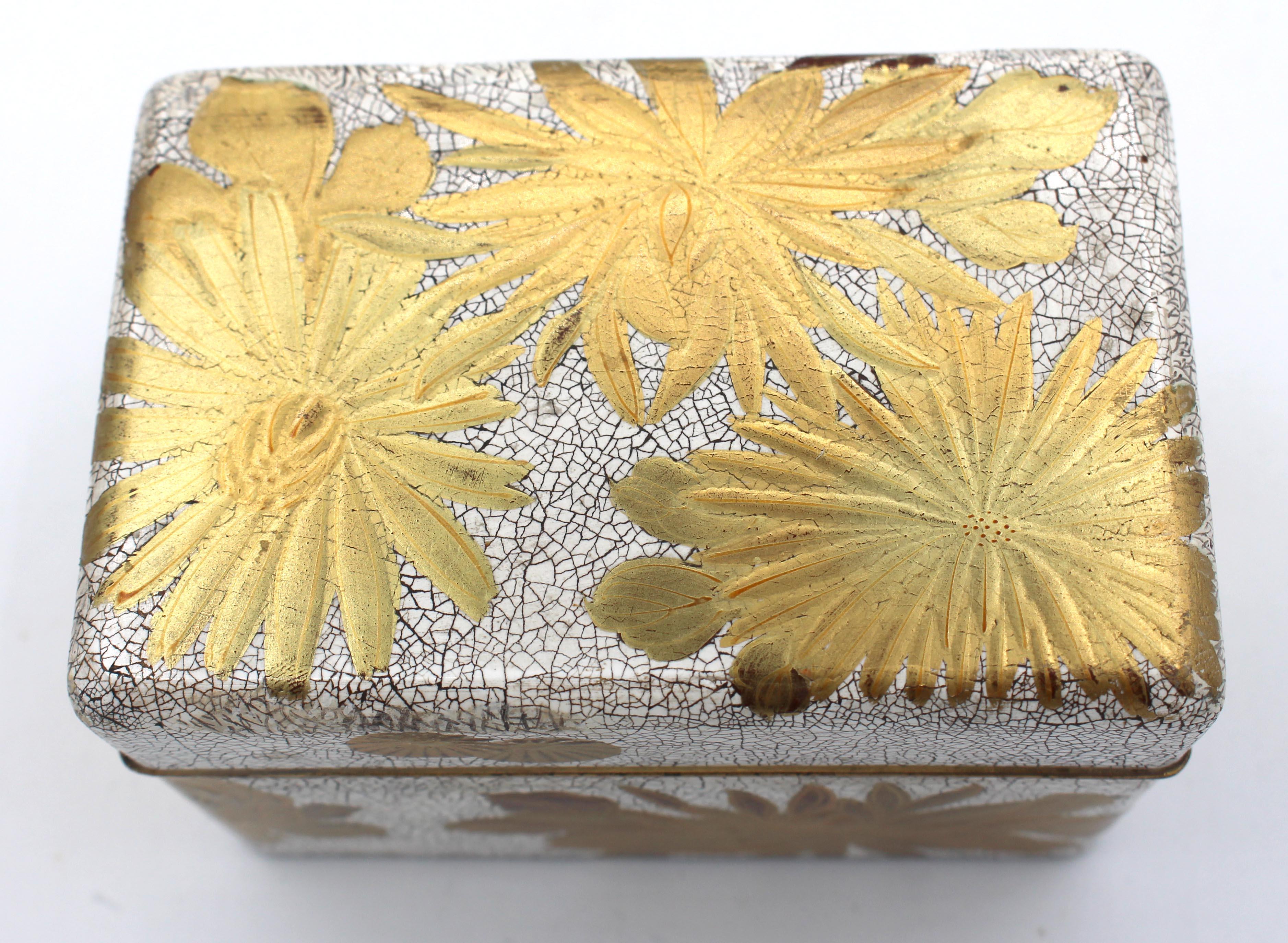 Early 20th Century Lacquer Box, Japanese. Late Meiji period For Sale 1