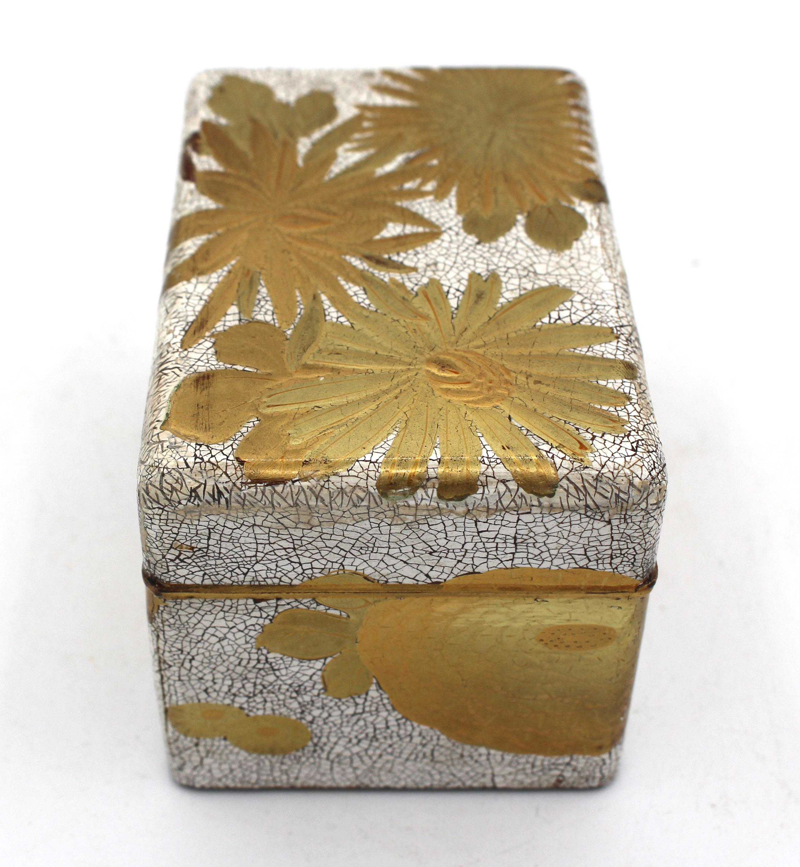 Early 20th Century Lacquer Box, Japanese. Late Meiji period For Sale 2