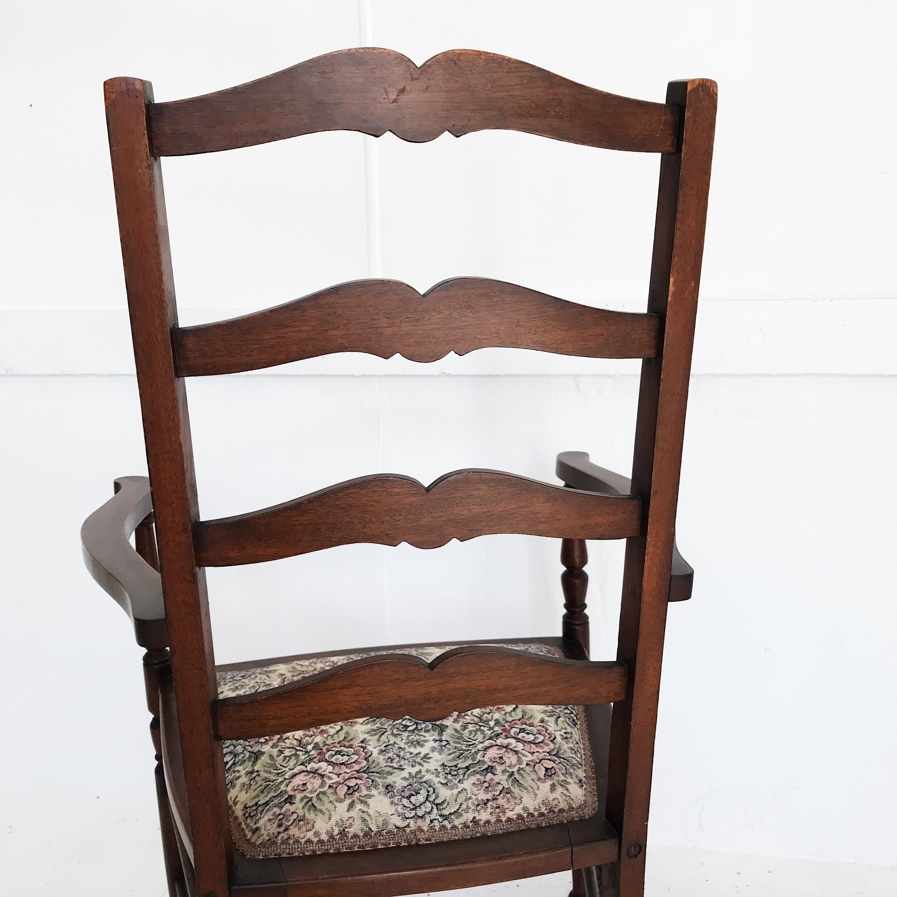 Early-20th Century Ladder Back Chair by Beard Watson Limited, Sydney, Australia For Sale 1