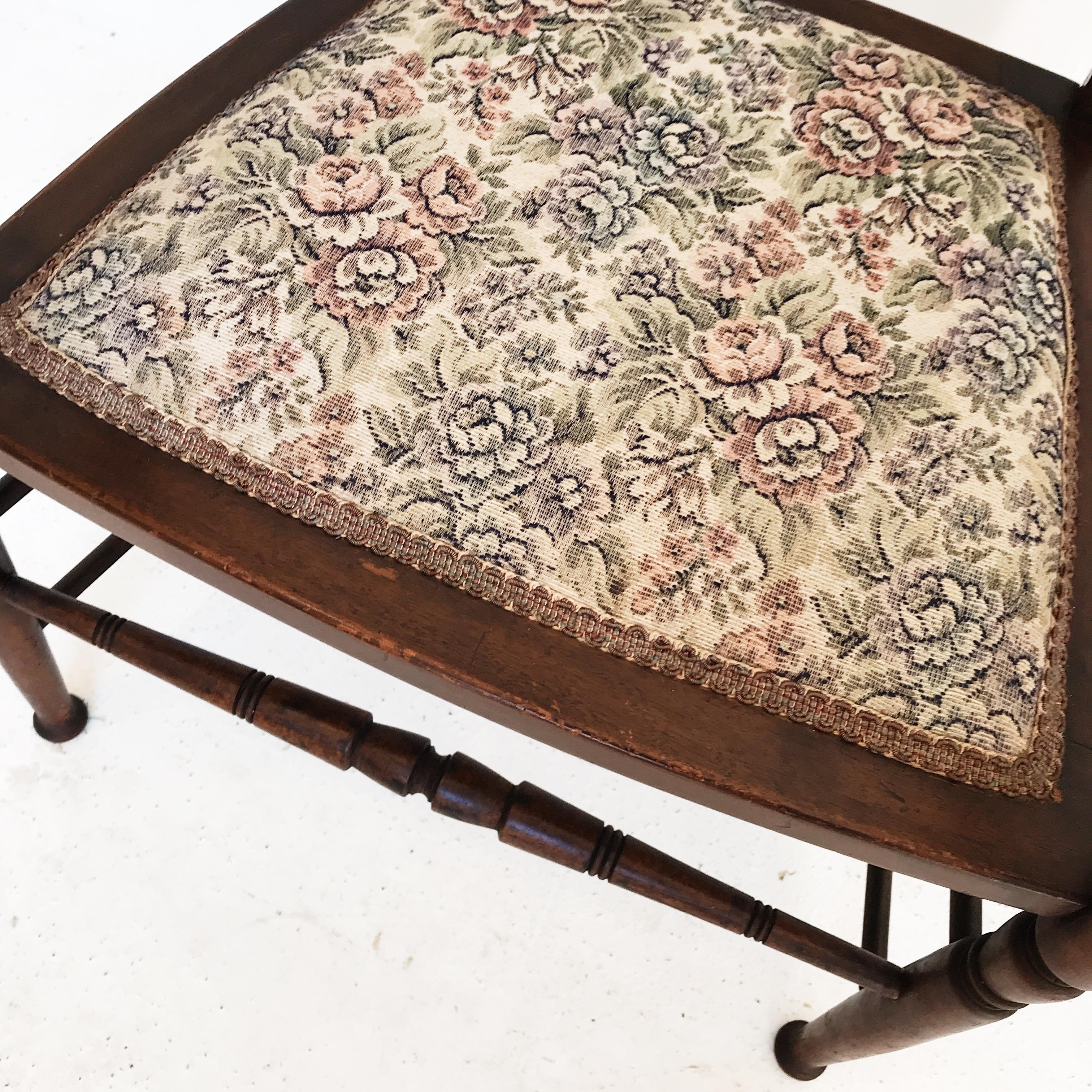 Early-20th Century Ladder Back Chair by Beard Watson Limited, Sydney, Australia In Fair Condition For Sale In Ettalong Beach, NSW