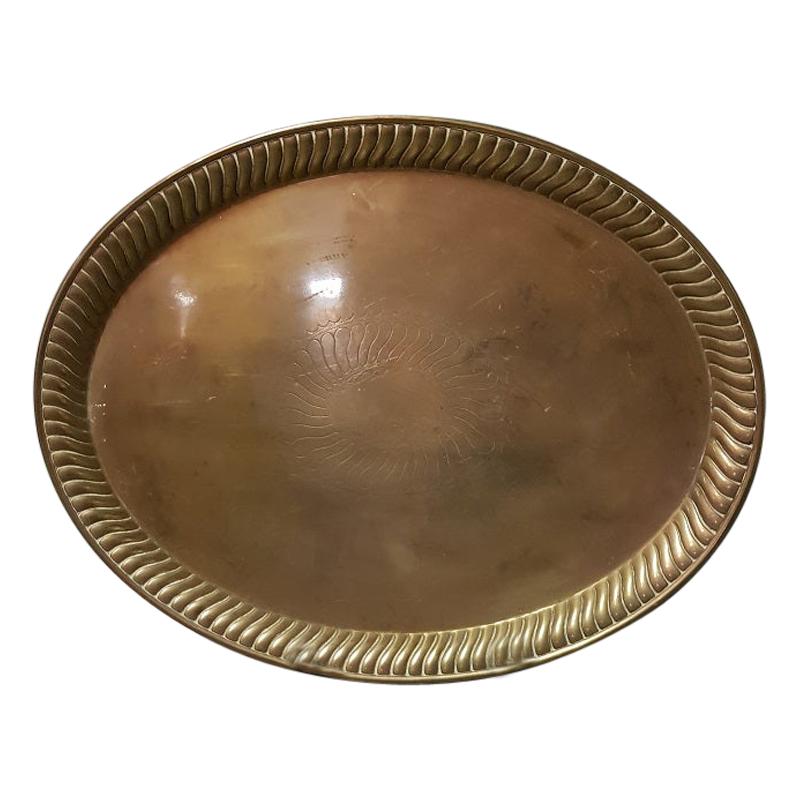 Early 20th Century Large Brass Serving Tray with Lobed Edge For Sale