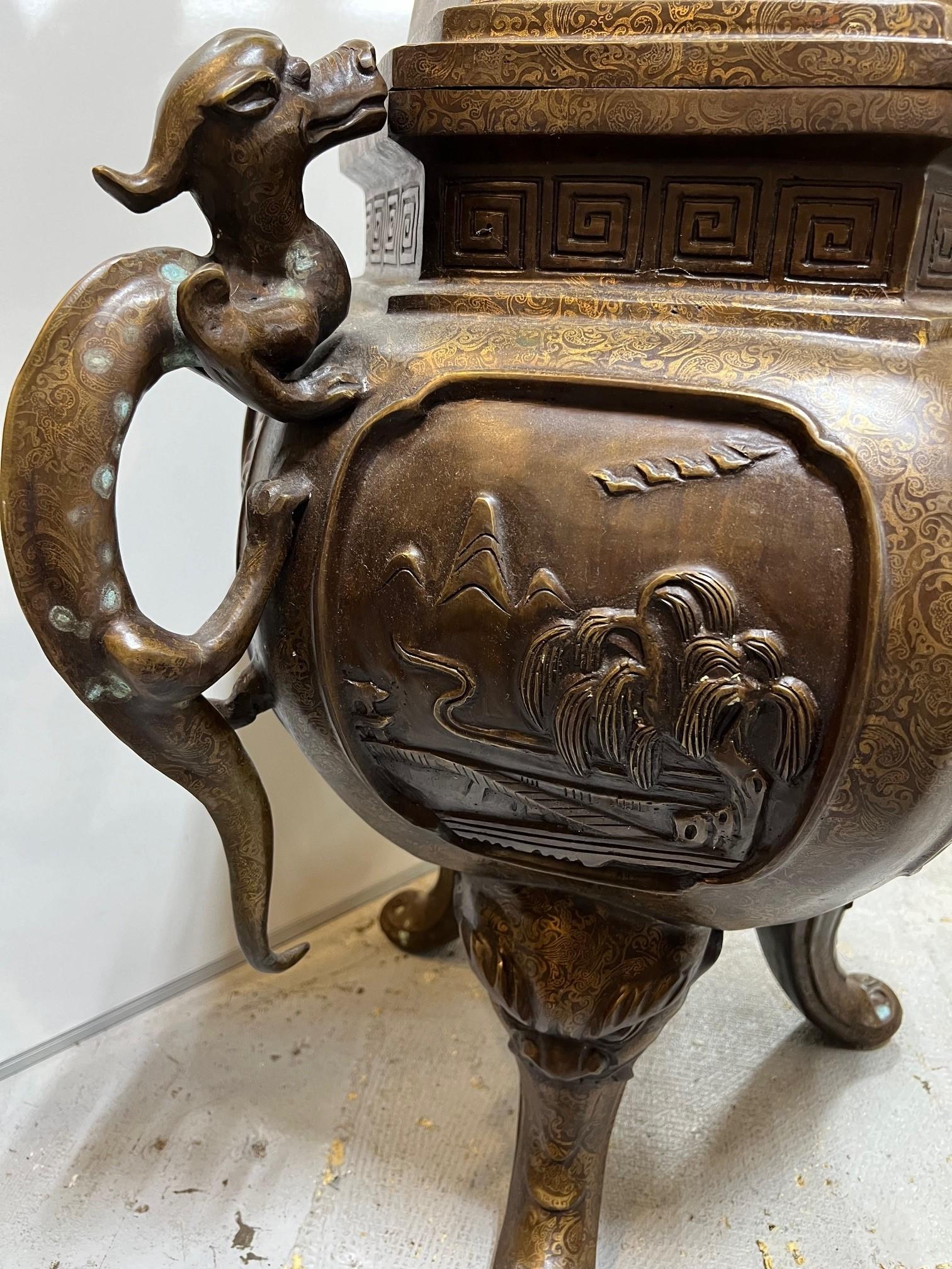 Early 20th Century Large Chinese Bronze Censer Incense Burner  For Sale 11
