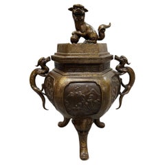 Grand encensoir chinois en bronze du début du 20e siècle 