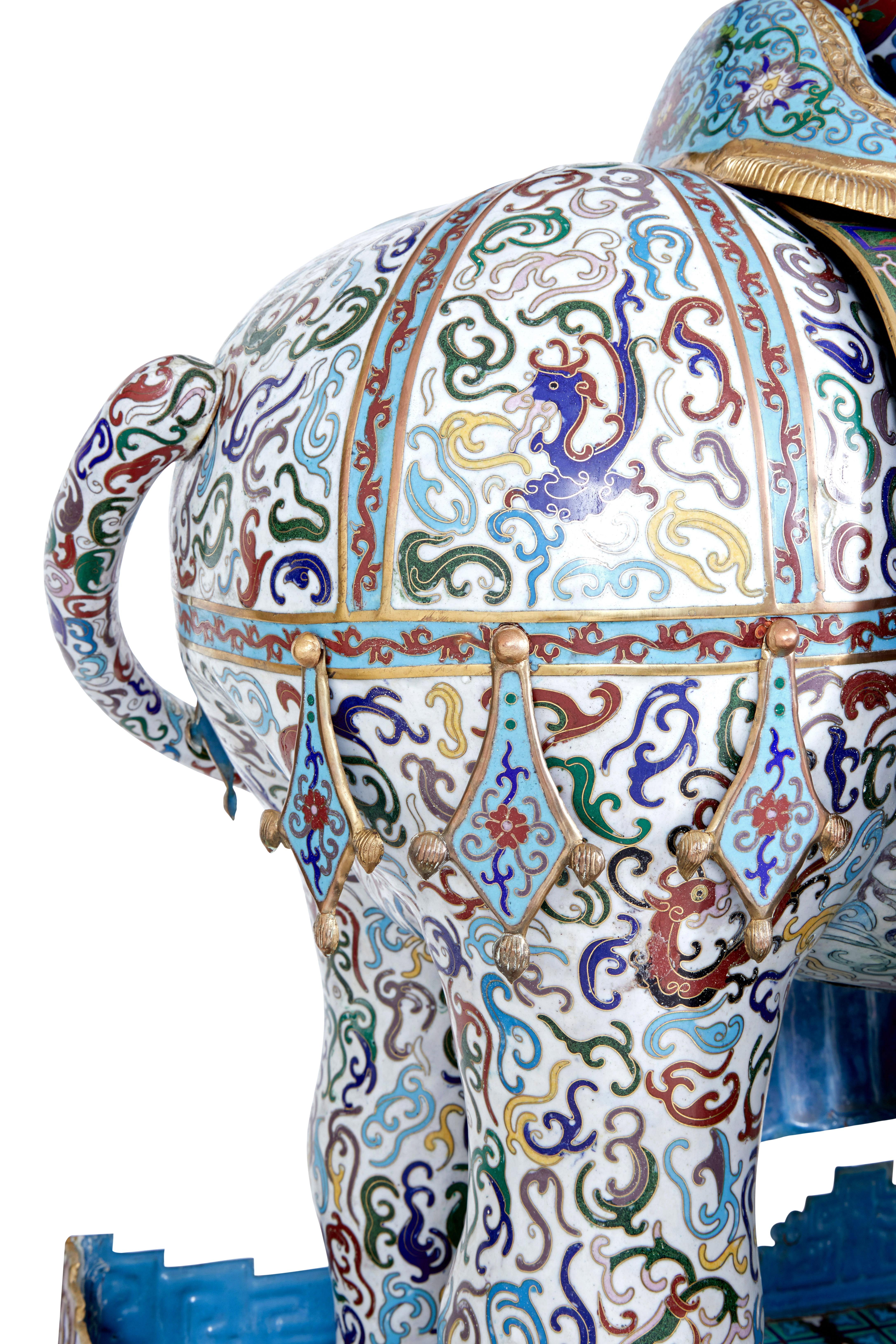 Early 20th century large Chinese cloisonne enamel elephant For Sale 2