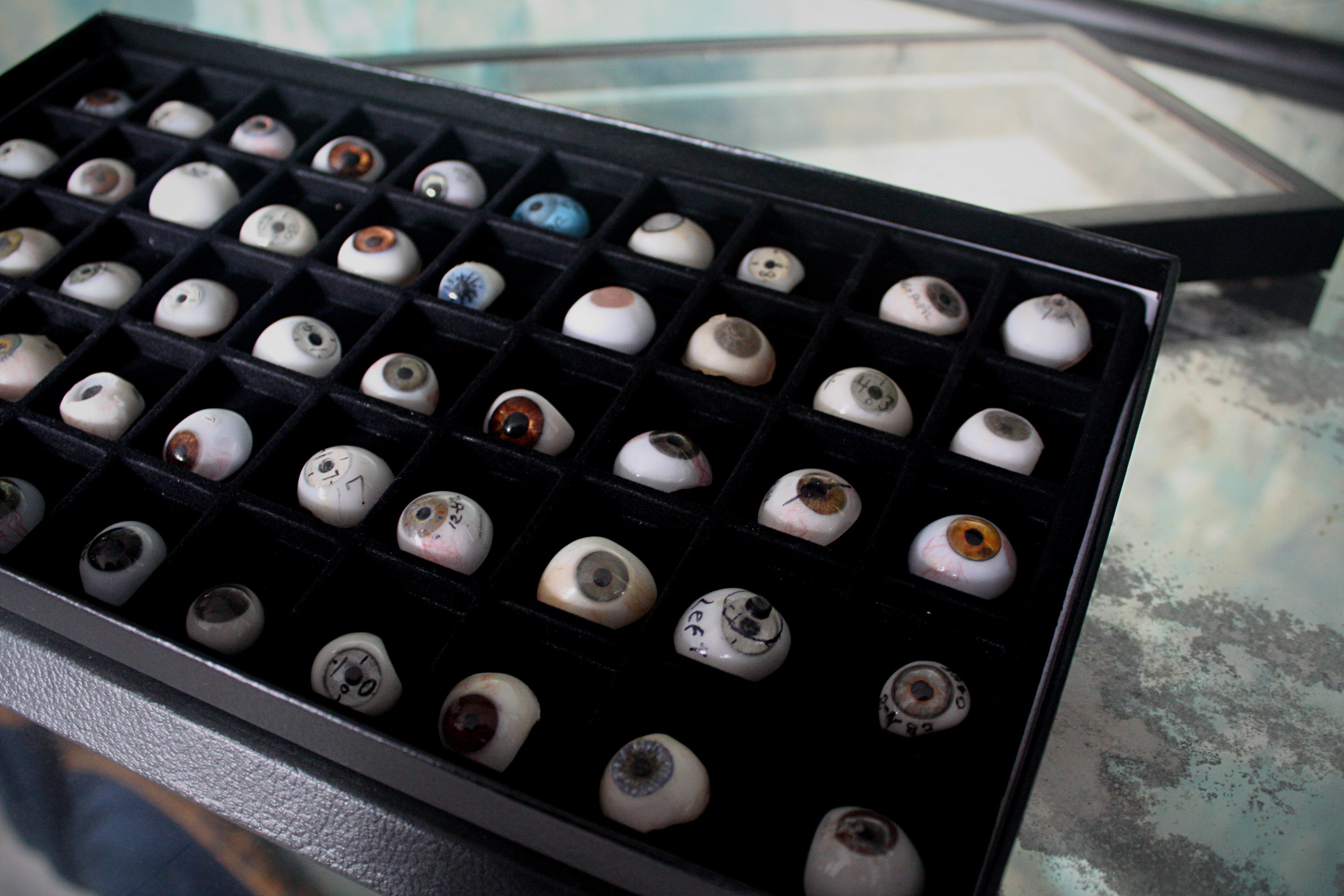 Early 20th Century Large Collection of Ocular Prosthesis Glass Eyes 7
