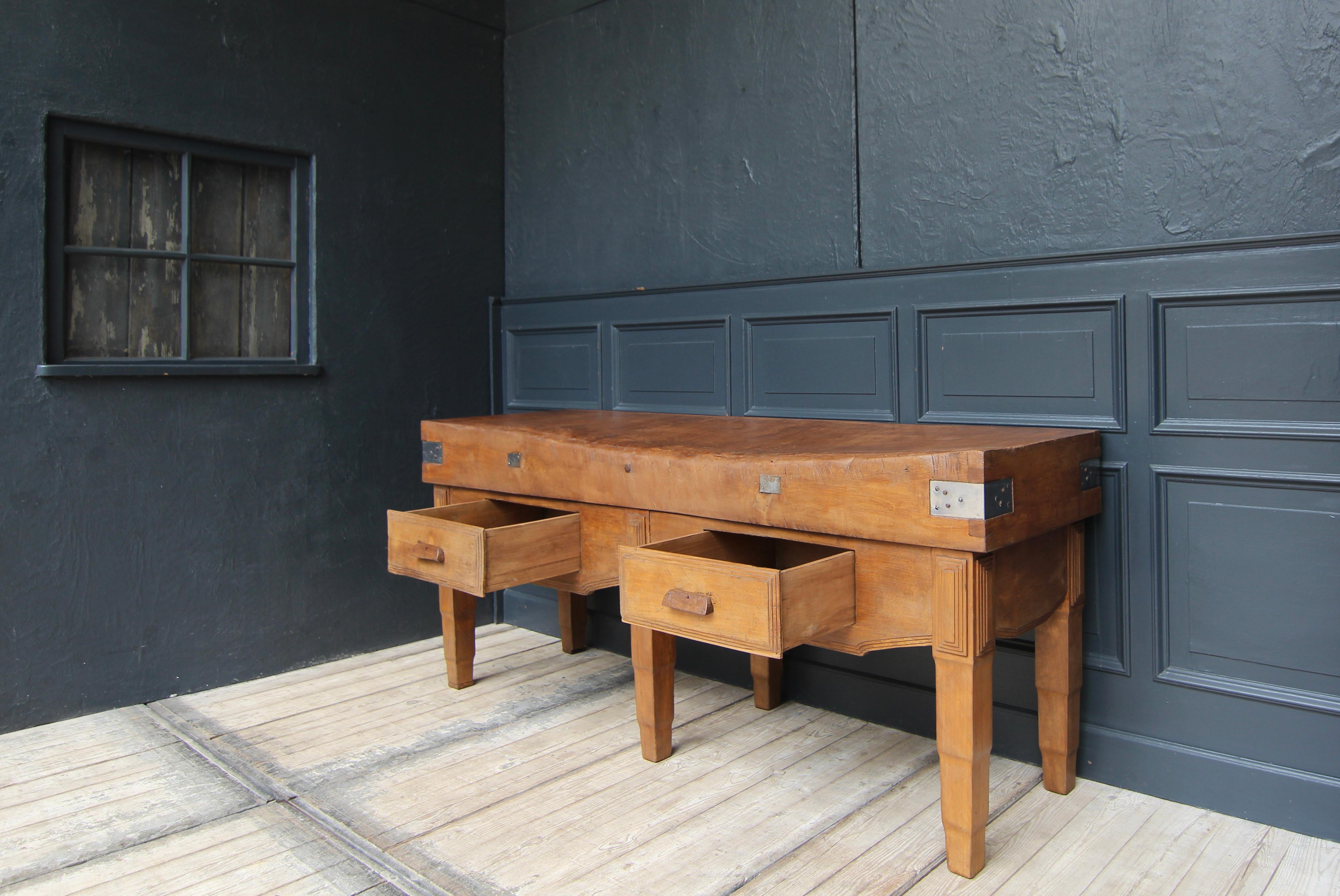Early 20th Century Large French Art Deco Butcher Block Table For Sale 2