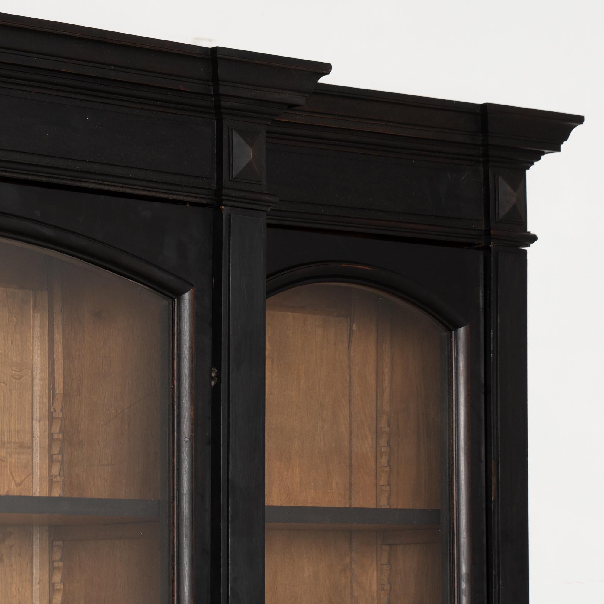 Early 20th Century Large French Black Bookcase Display Cabinet For Sale 2