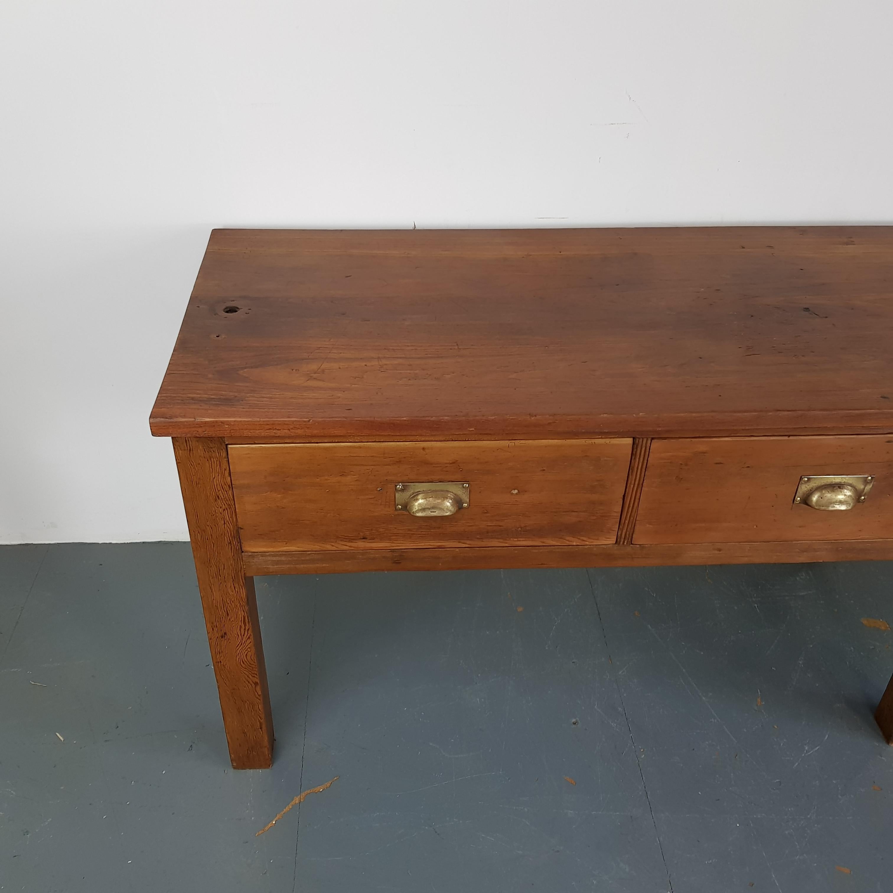 Early 20th Century Large Lab Bench Console Table In Good Condition For Sale In Lewes, East Sussex