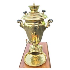 Grand ensemble Samovar impérial russe du début du 20e siècle