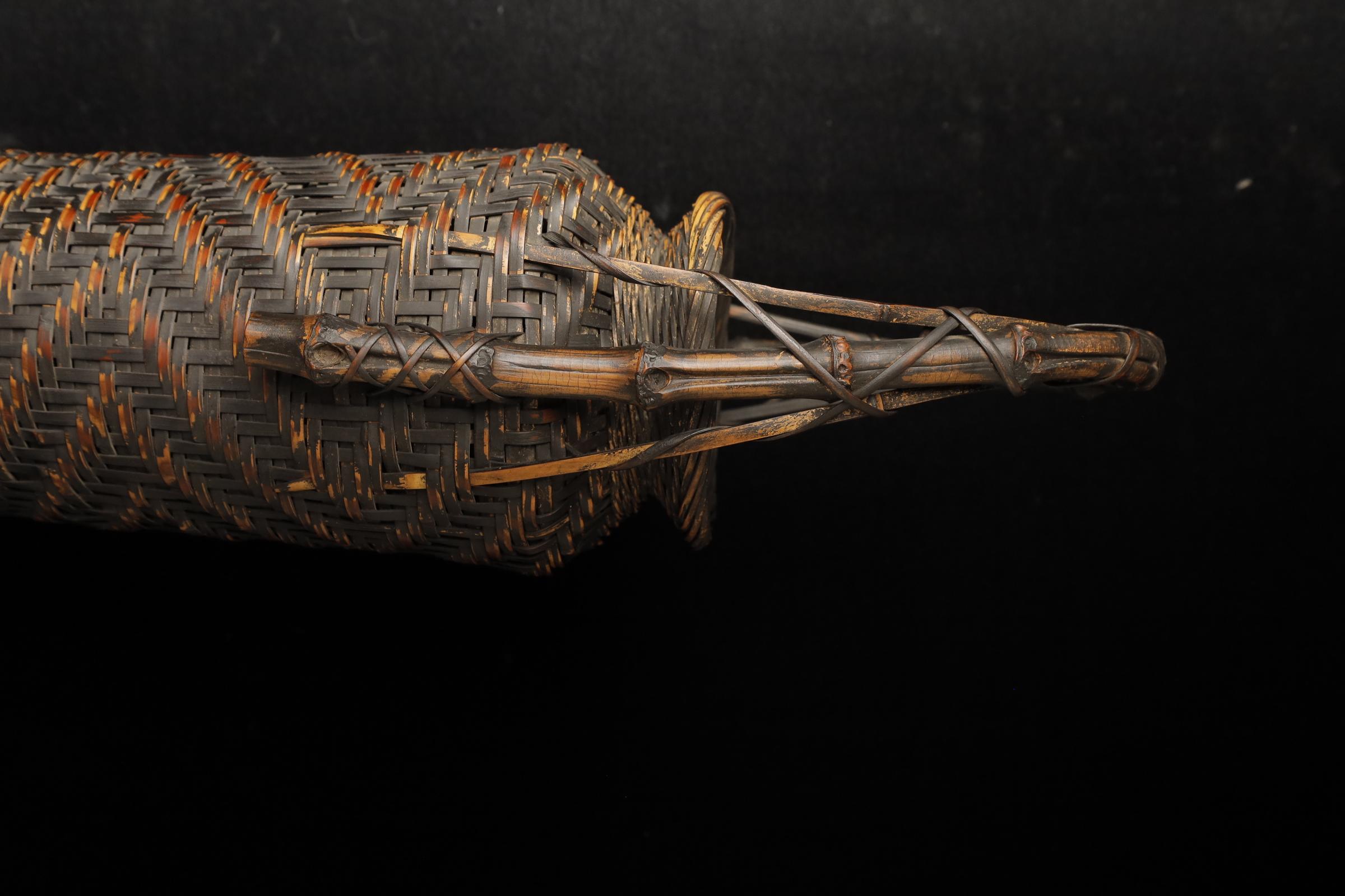 Early 20th century  Large signed Bamboo Basket For Sale 5