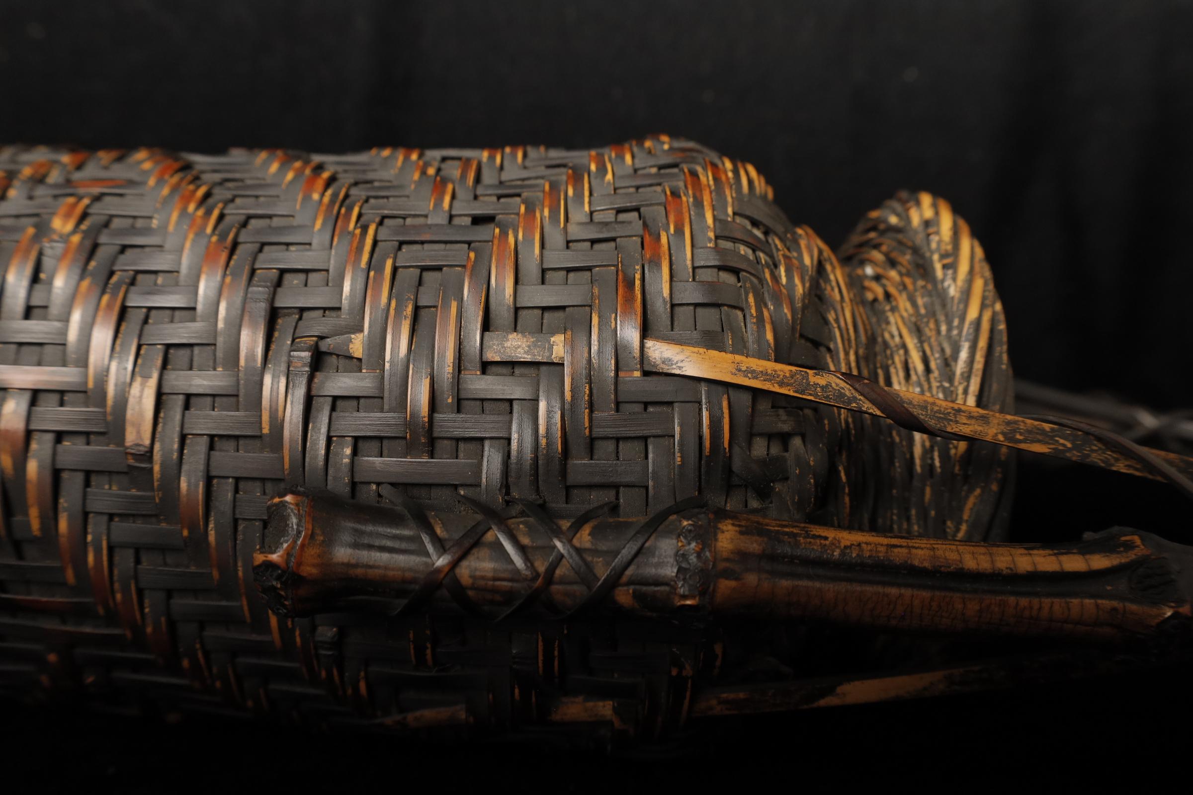 Early 20th century  Large signed Bamboo Basket For Sale 12