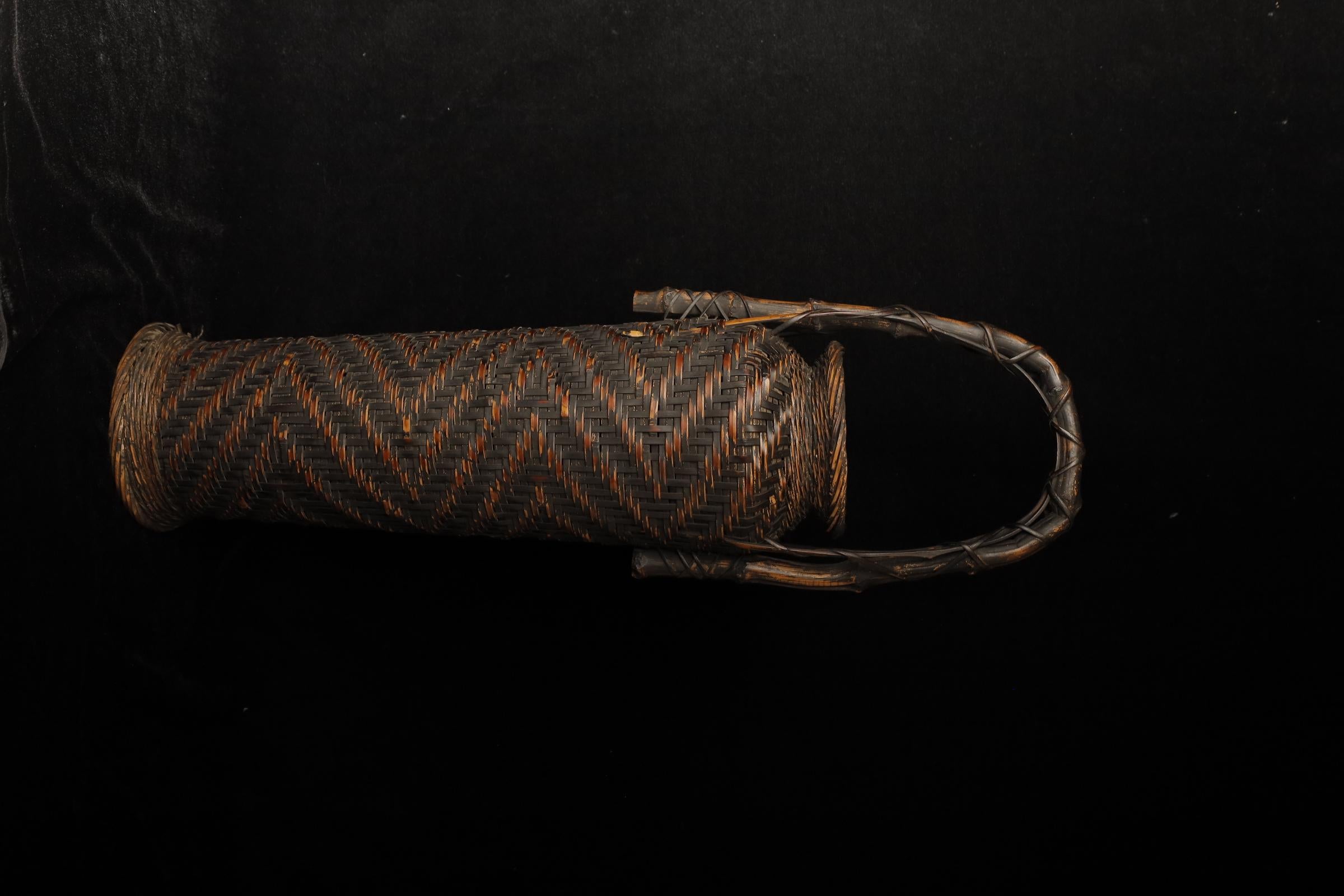 Meiji Early 20th century  Large signed Bamboo Basket For Sale