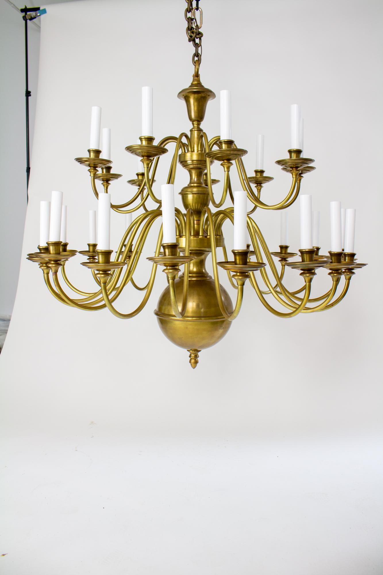 Early 20th Century Large Two Tier Colonial Style Brass Chandelier For Sale 14
