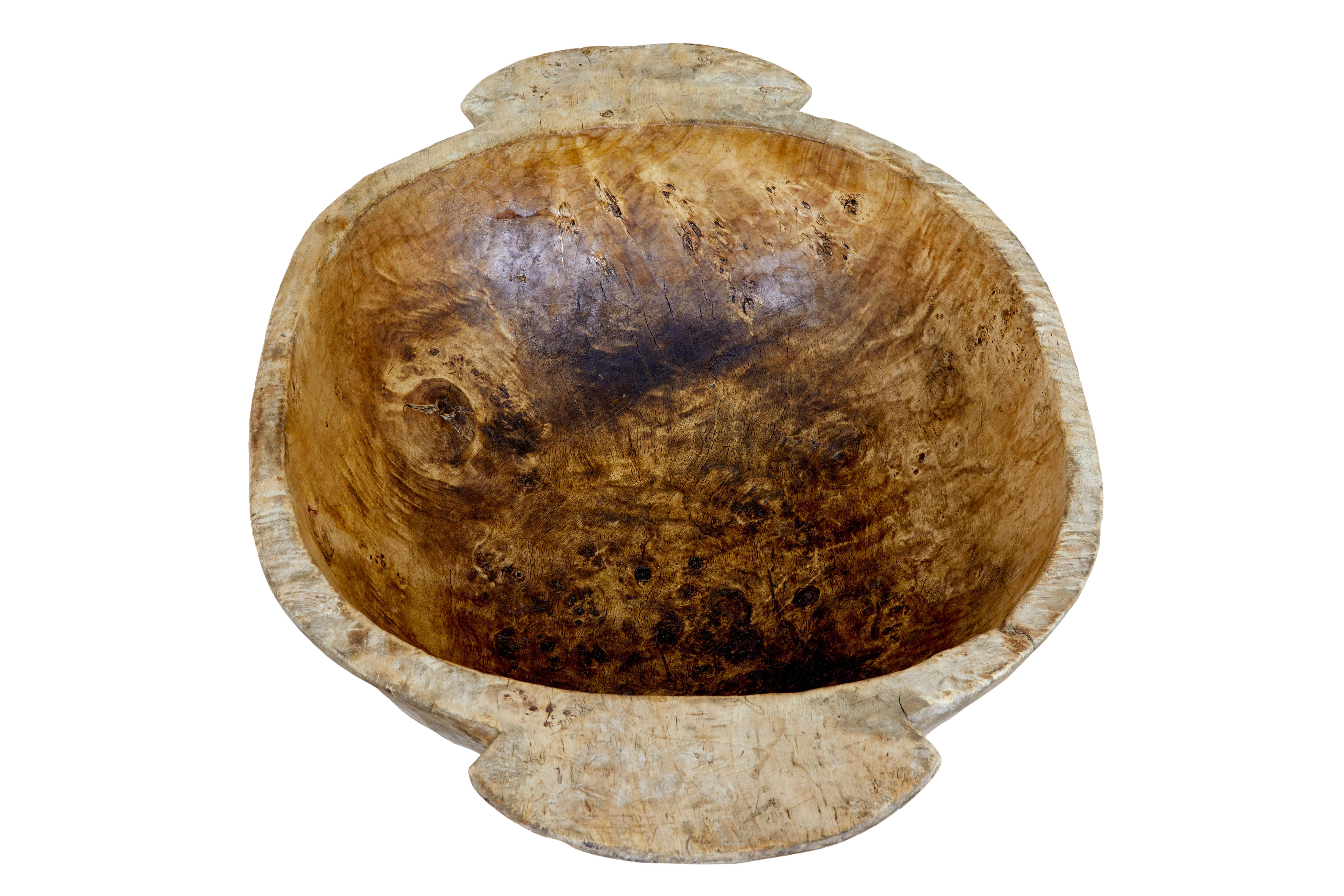 Early 20th century large wooden bowl In Good Condition For Sale In Debenham, Suffolk
