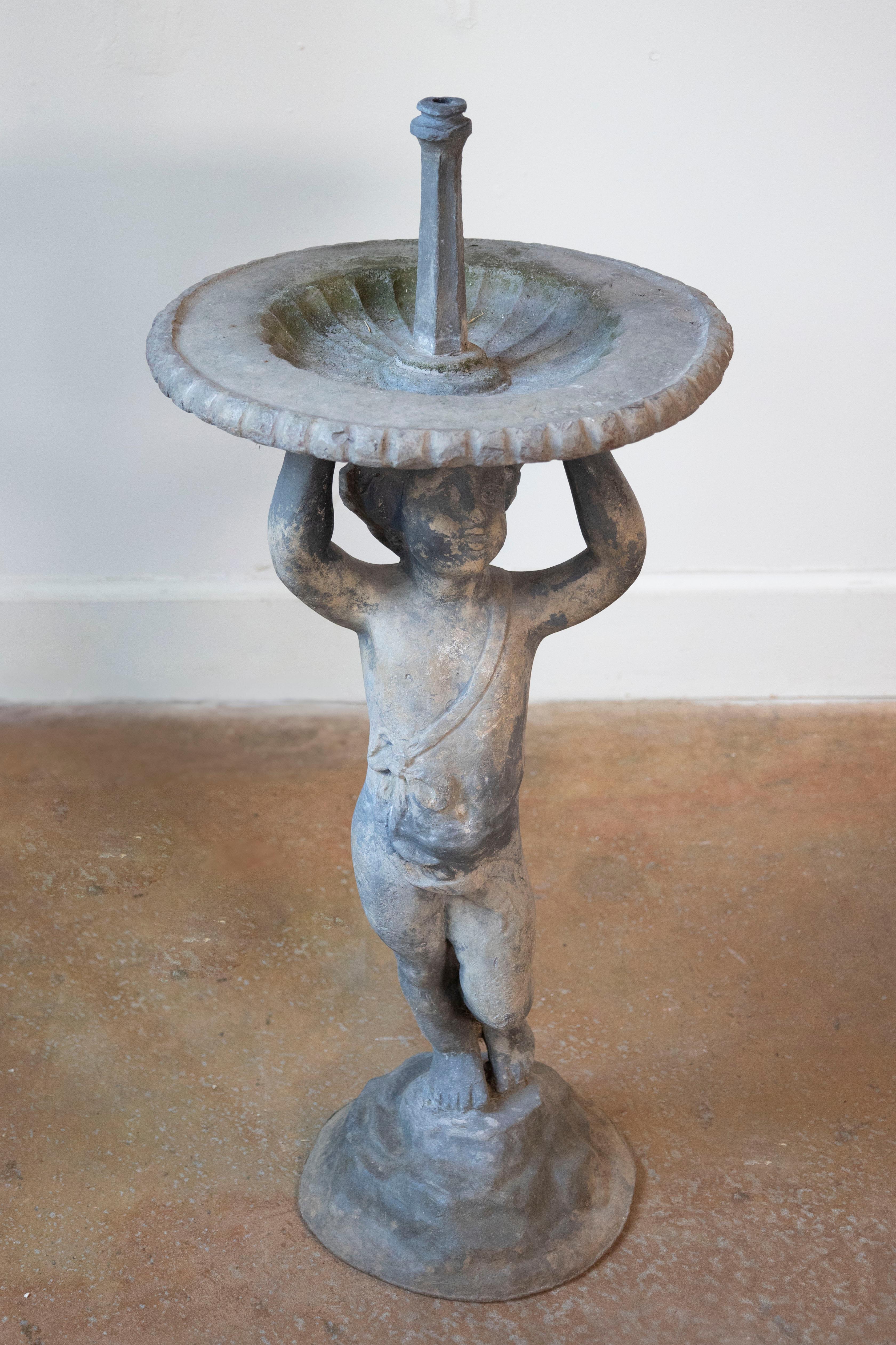 Inglese Fontana di putti in piombo dei primi del Novecento, CIRCA 1920 in vendita