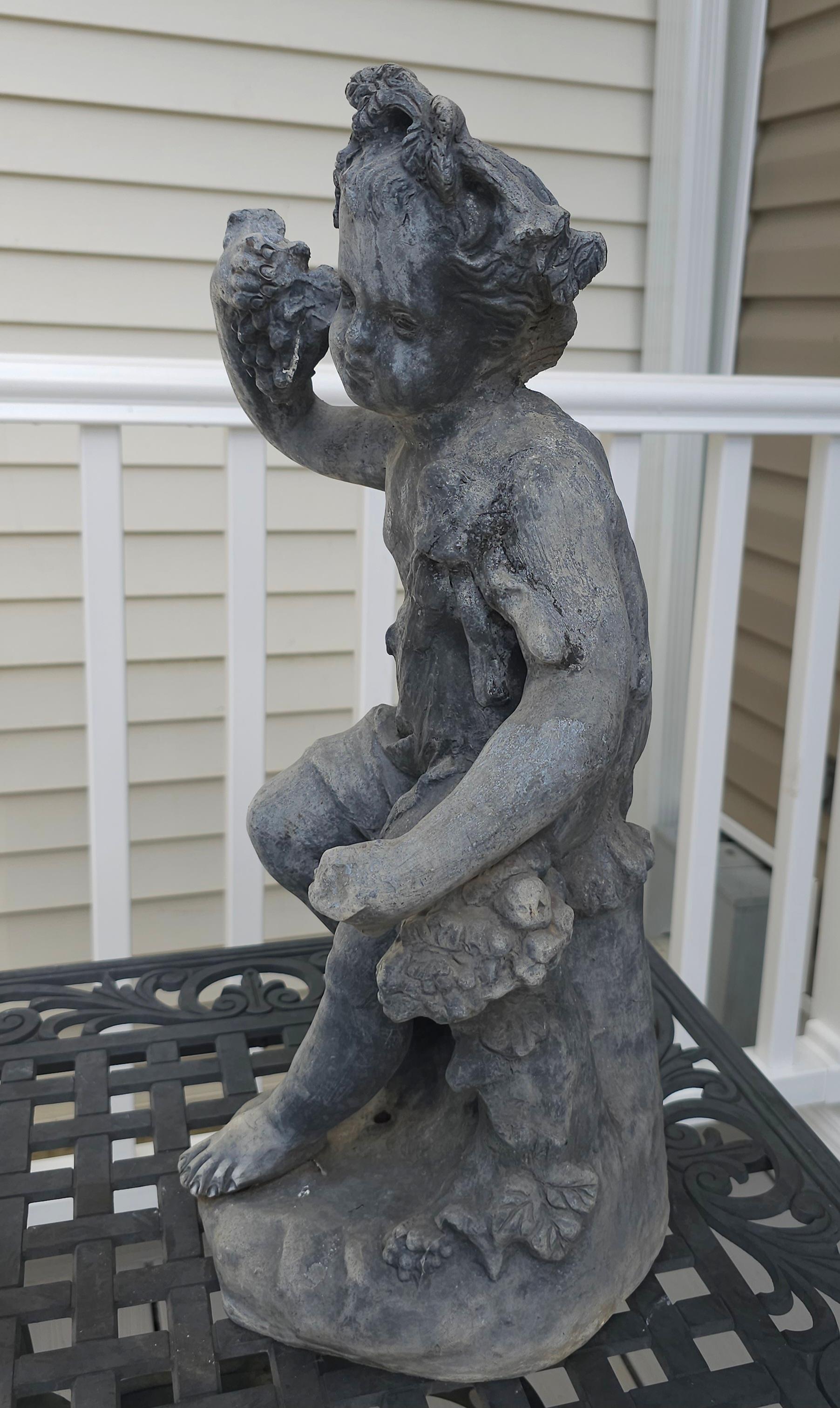 Altro Statua in piombo di Cherubino delle Four Seasons dei primi del Novecento in vendita