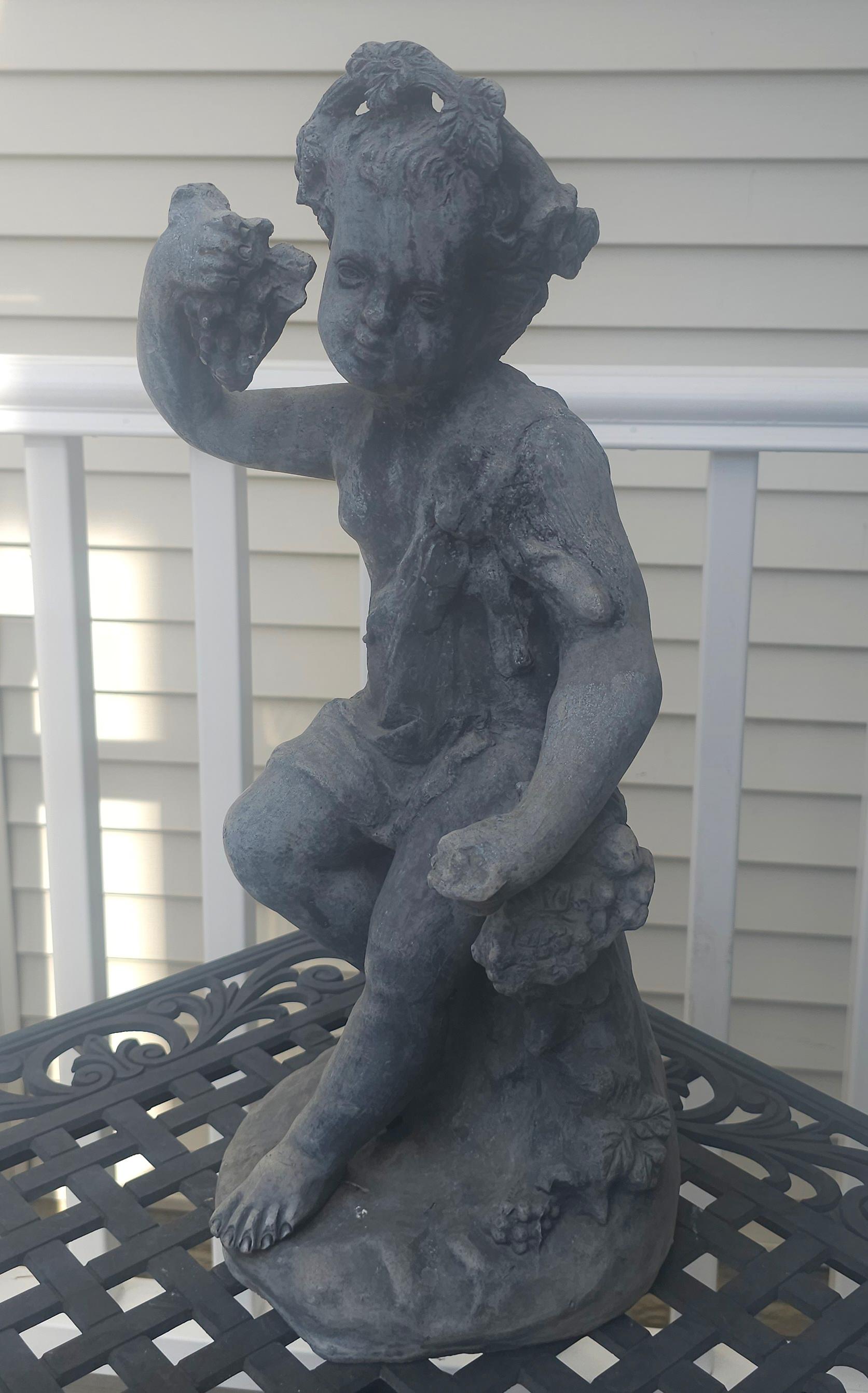 Statua in piombo di Cherubino delle Four Seasons dei primi del Novecento In condizioni buone in vendita a Germantown, MD