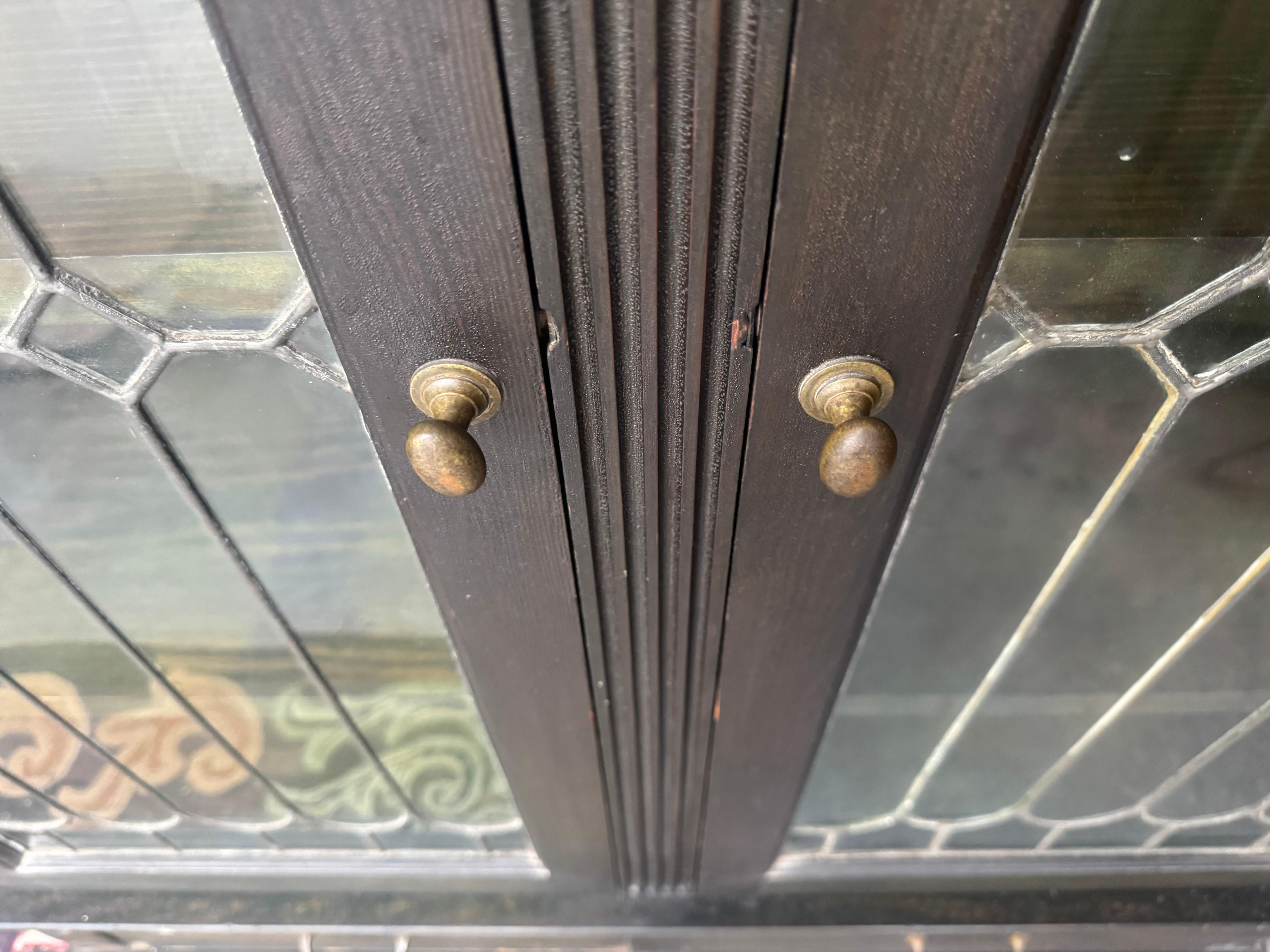 Art Nouveau Libreria/vetrina in legno e vetro piombato dei primi del Novecento in vendita