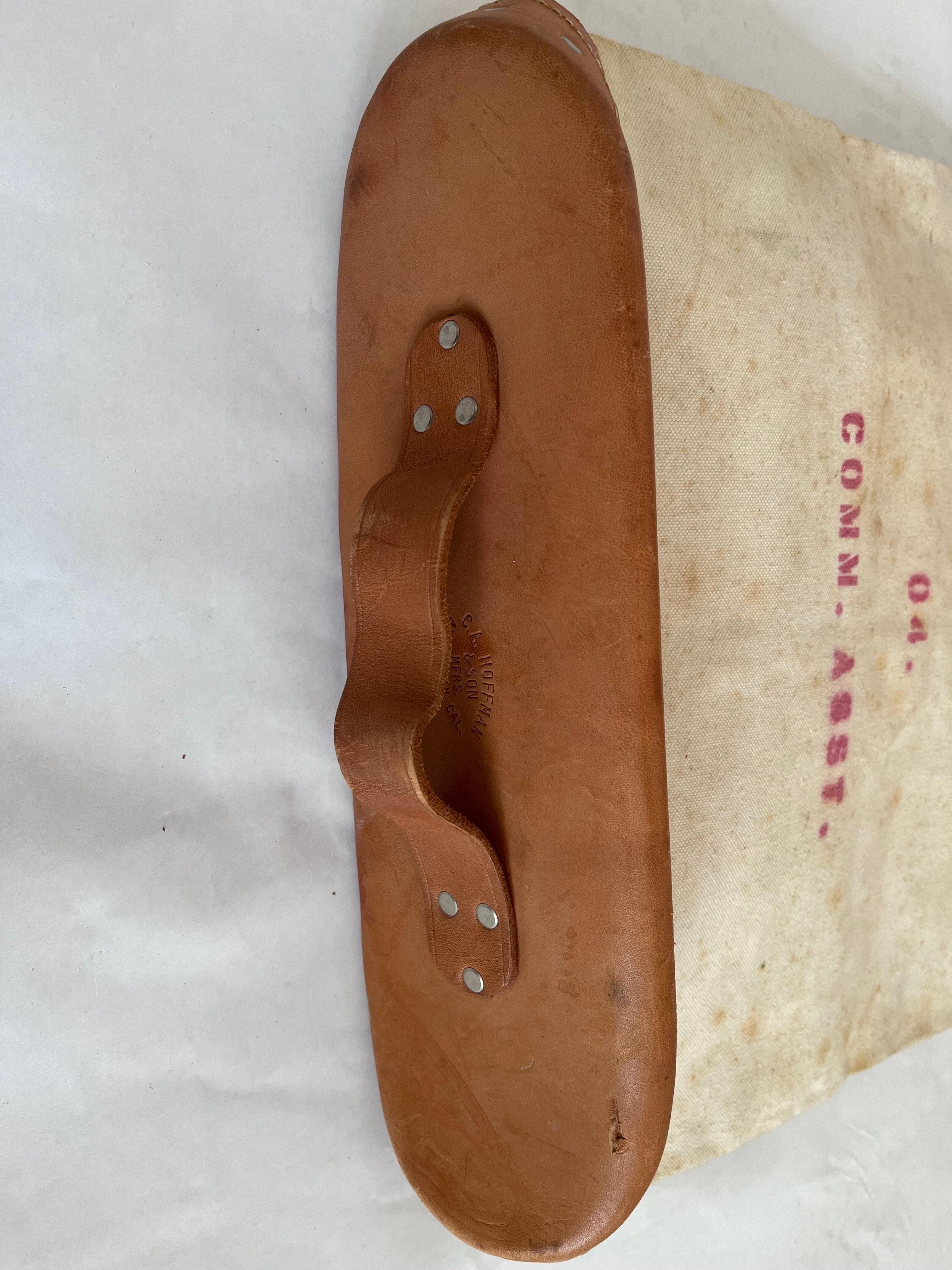 Sac postal sécurisé en cuir et toile du début du 20e siècle C.A. Hoffman & Sons en vente 8