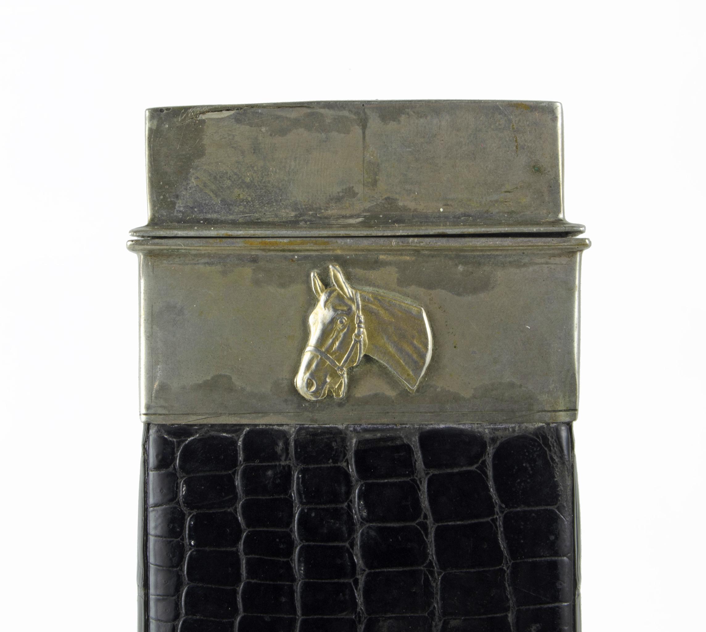 Belle Époque Porta sigari in pelle e metallo argentato dei primi del Novecento di Ducas Paris, Francia in vendita