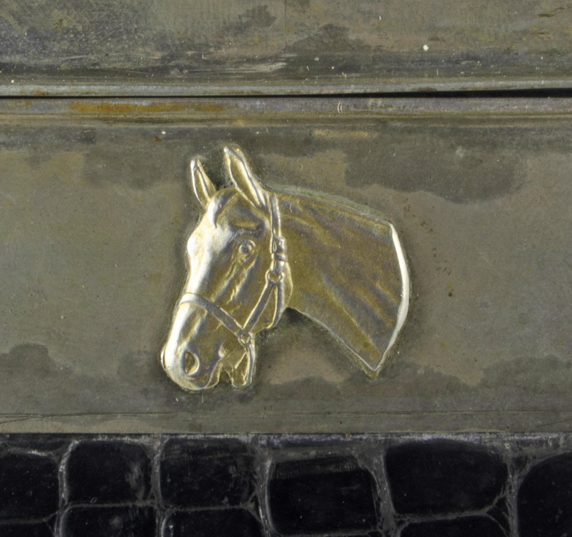 Francese Porta sigari in pelle e metallo argentato dei primi del Novecento di Ducas Paris, Francia in vendita