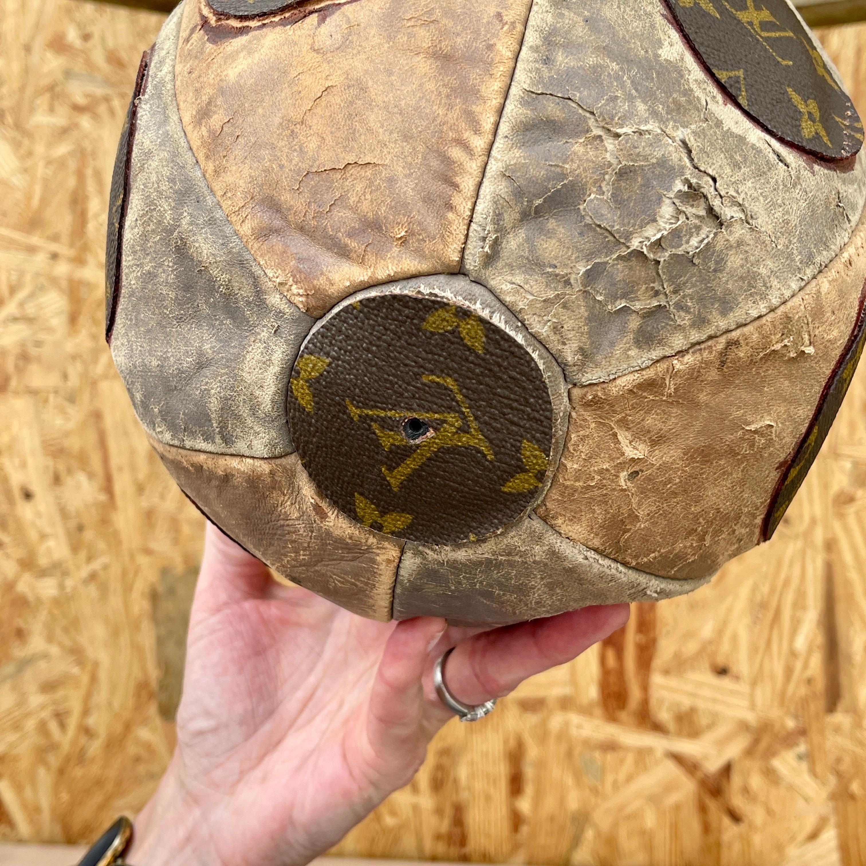 Lederschachtel- Speed Ball aus dem frühen 20. Jahrhundert, Wandmontiert im Angebot 7