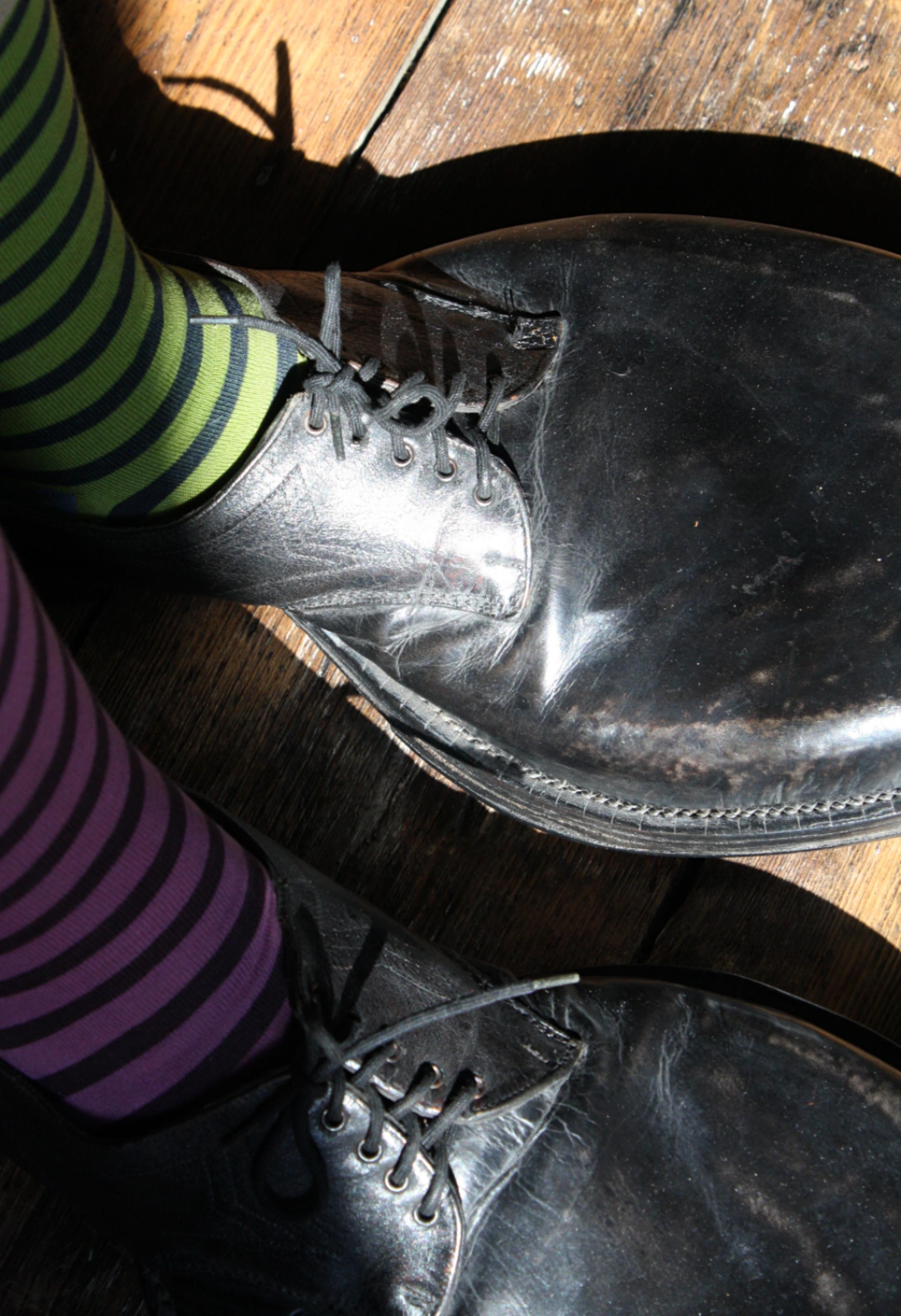 Leder Clowns Schuhe des frühen 20. Jahrhunderts Popeio Karneval Fairground Circus (Edwardian) im Angebot