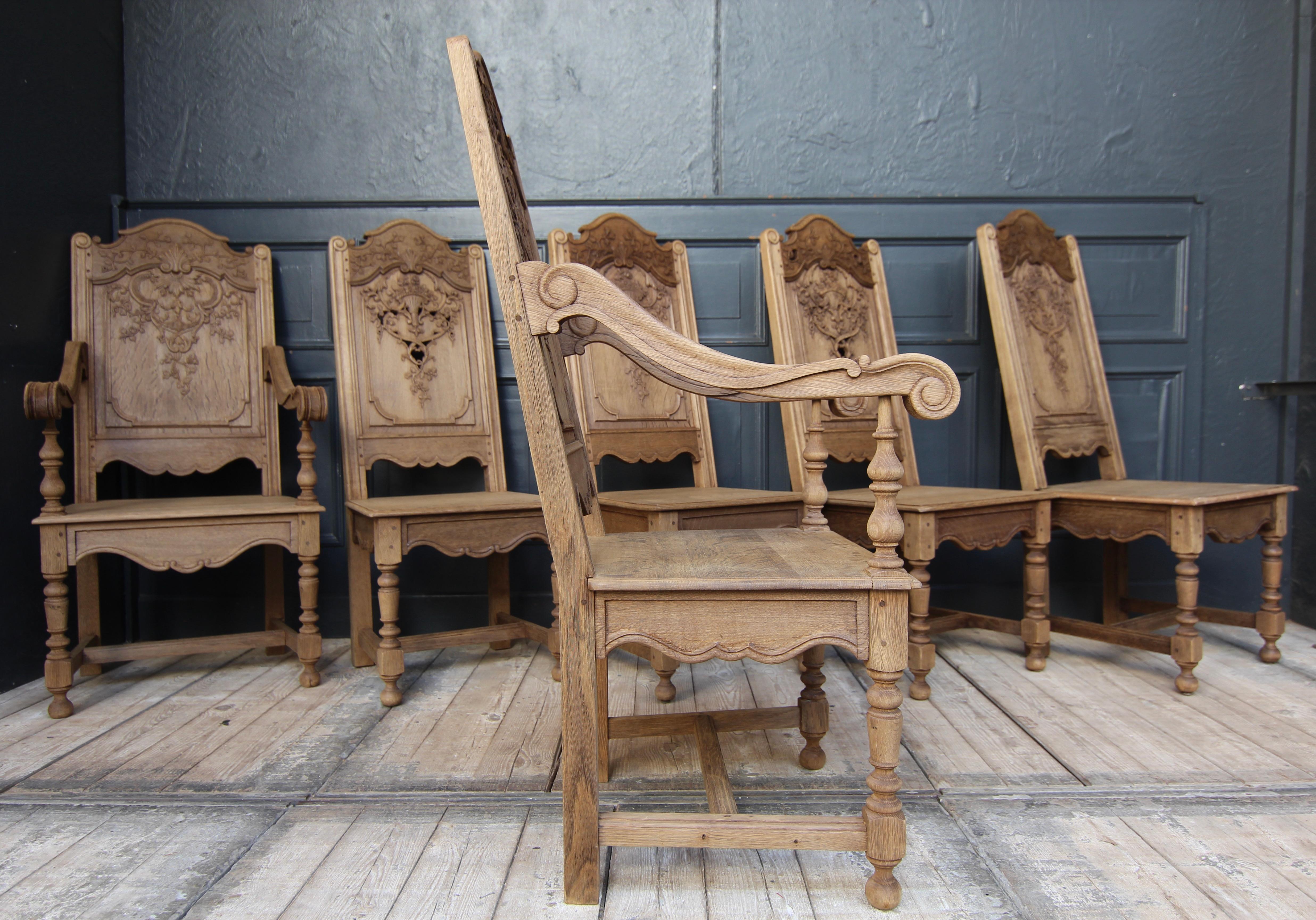 Early 20th Century Liégeoise Carved Stripped Oak Chairs, Set of 6 5