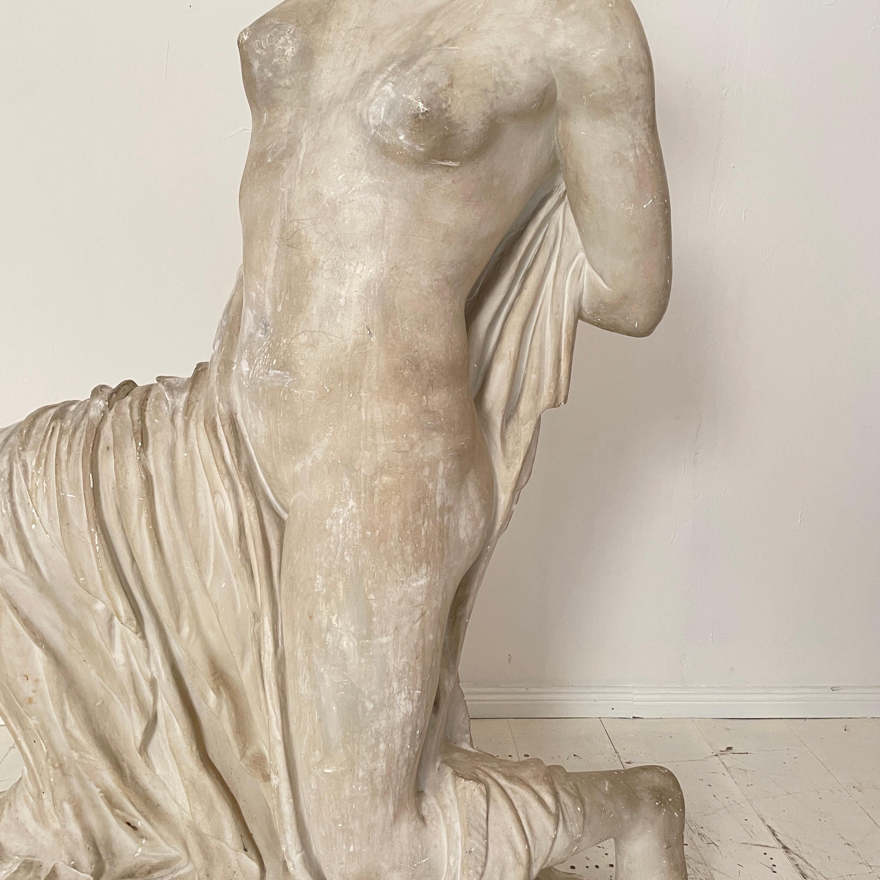 Early 20th Century Life-Size Plaster Sculpture of a Dying Niobe, Around 1930 5