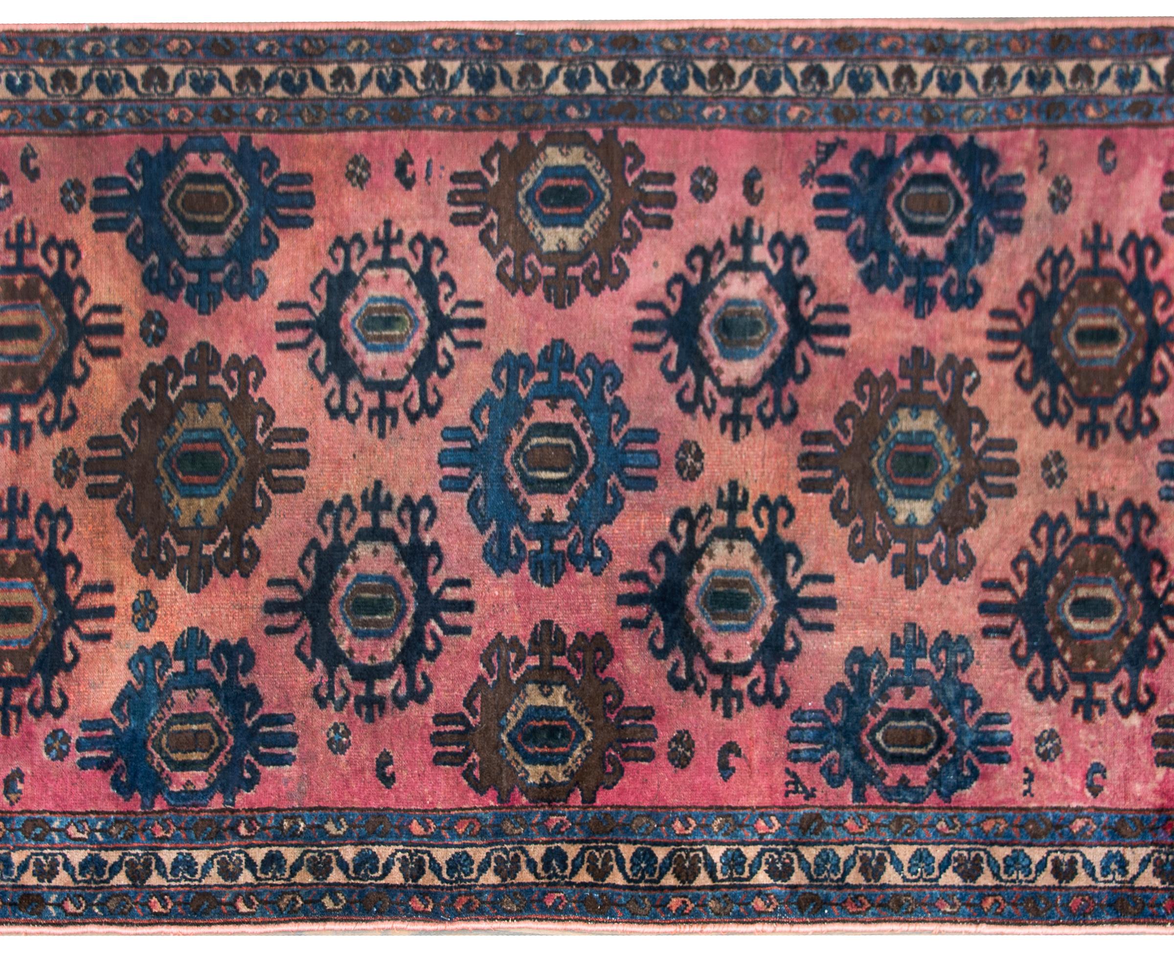 Sarouk Farahan Early 20th Century Lilihan Rug For Sale