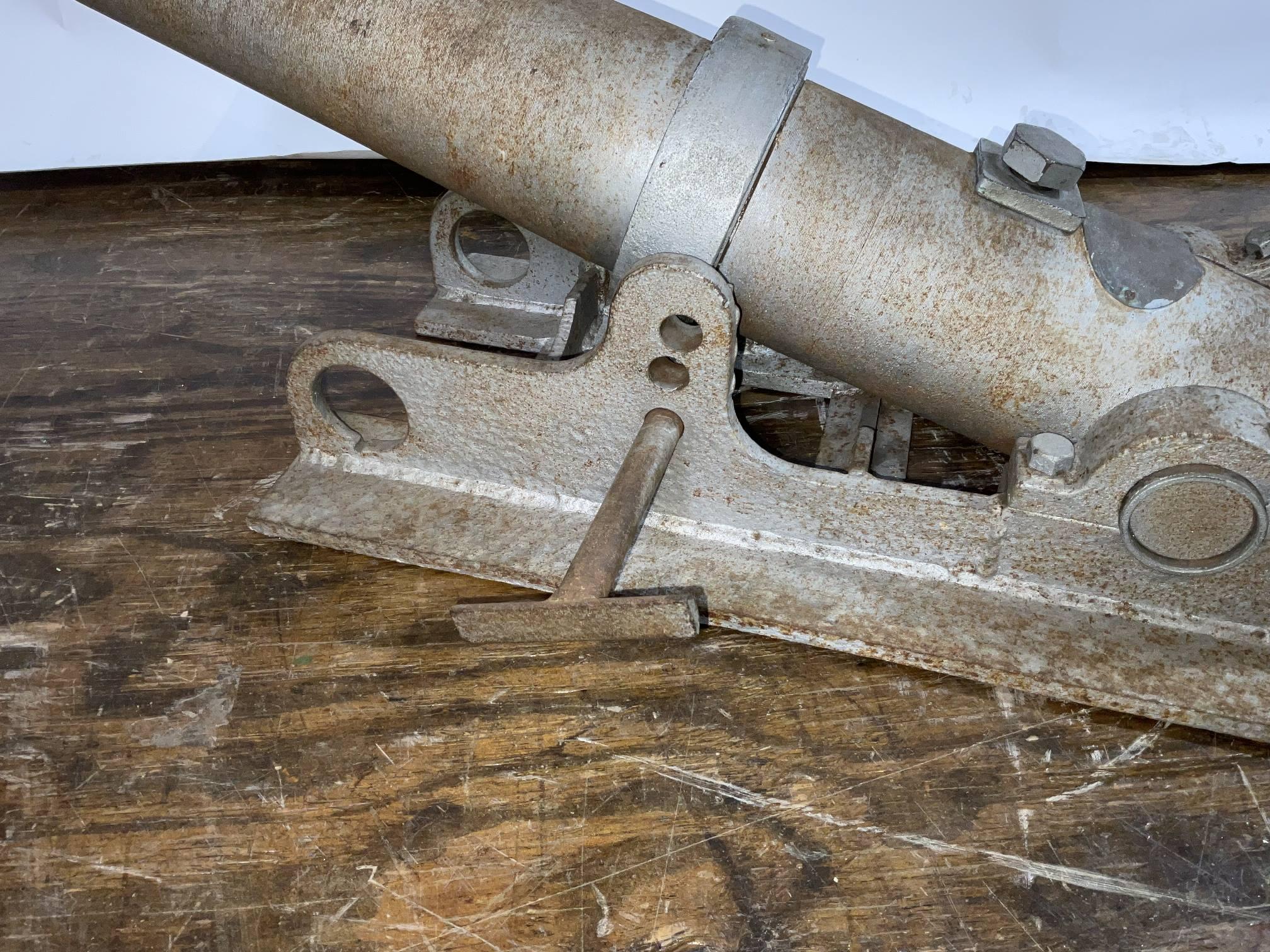 Pistolet de lancer de ligne du début du 20e siècle en vente 1