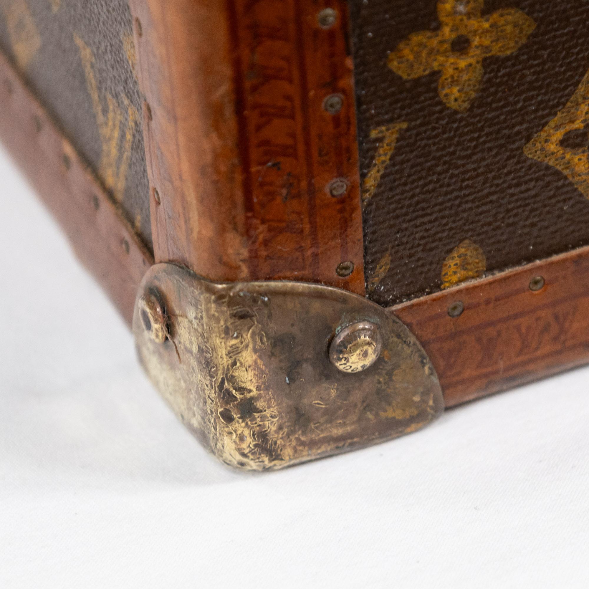 Valigetta Monogram Bisten Louis Vuitton dei primi del Novecento in vendita 9