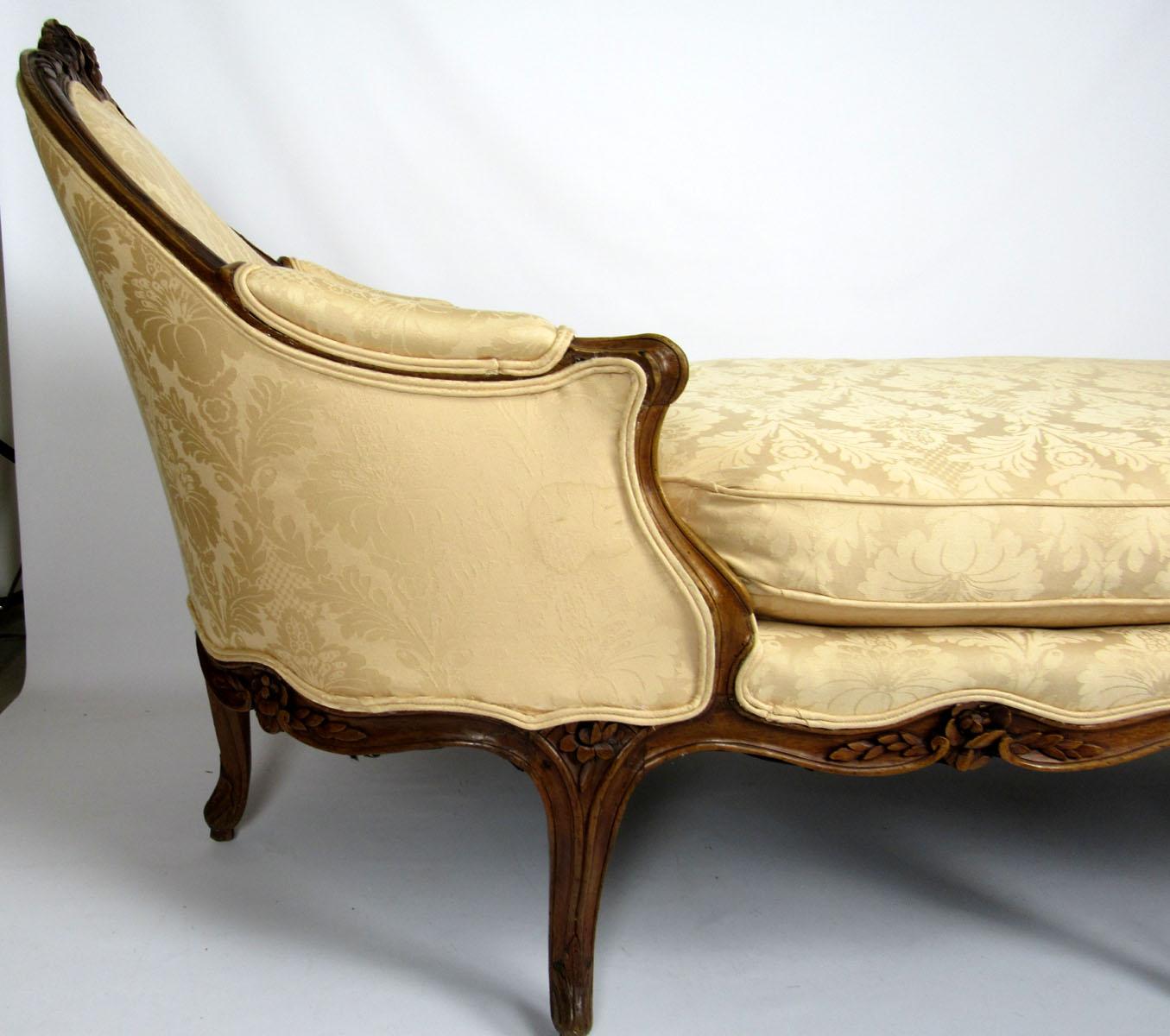 Early 20th Century Louis XV Style Chaise Lounge For Sale 11