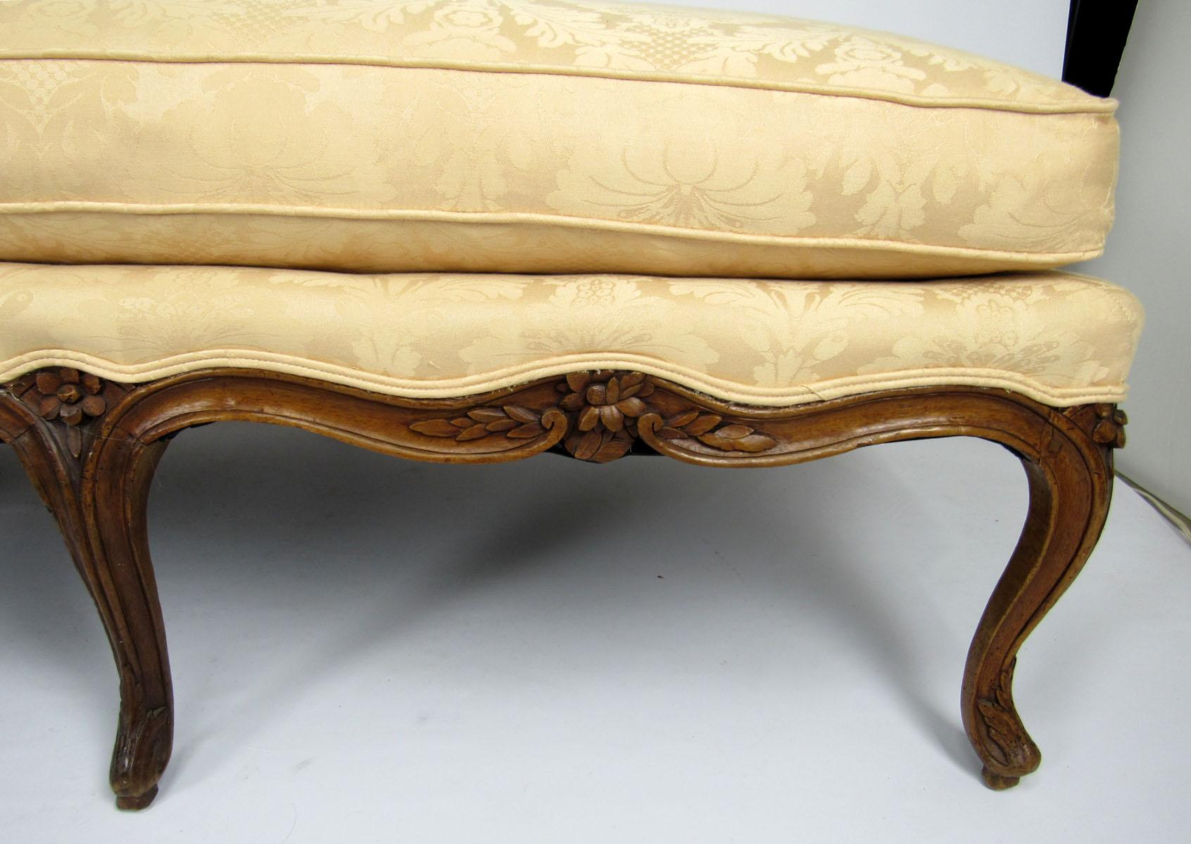 Early 20th Century Louis XV Style Chaise Lounge For Sale 13
