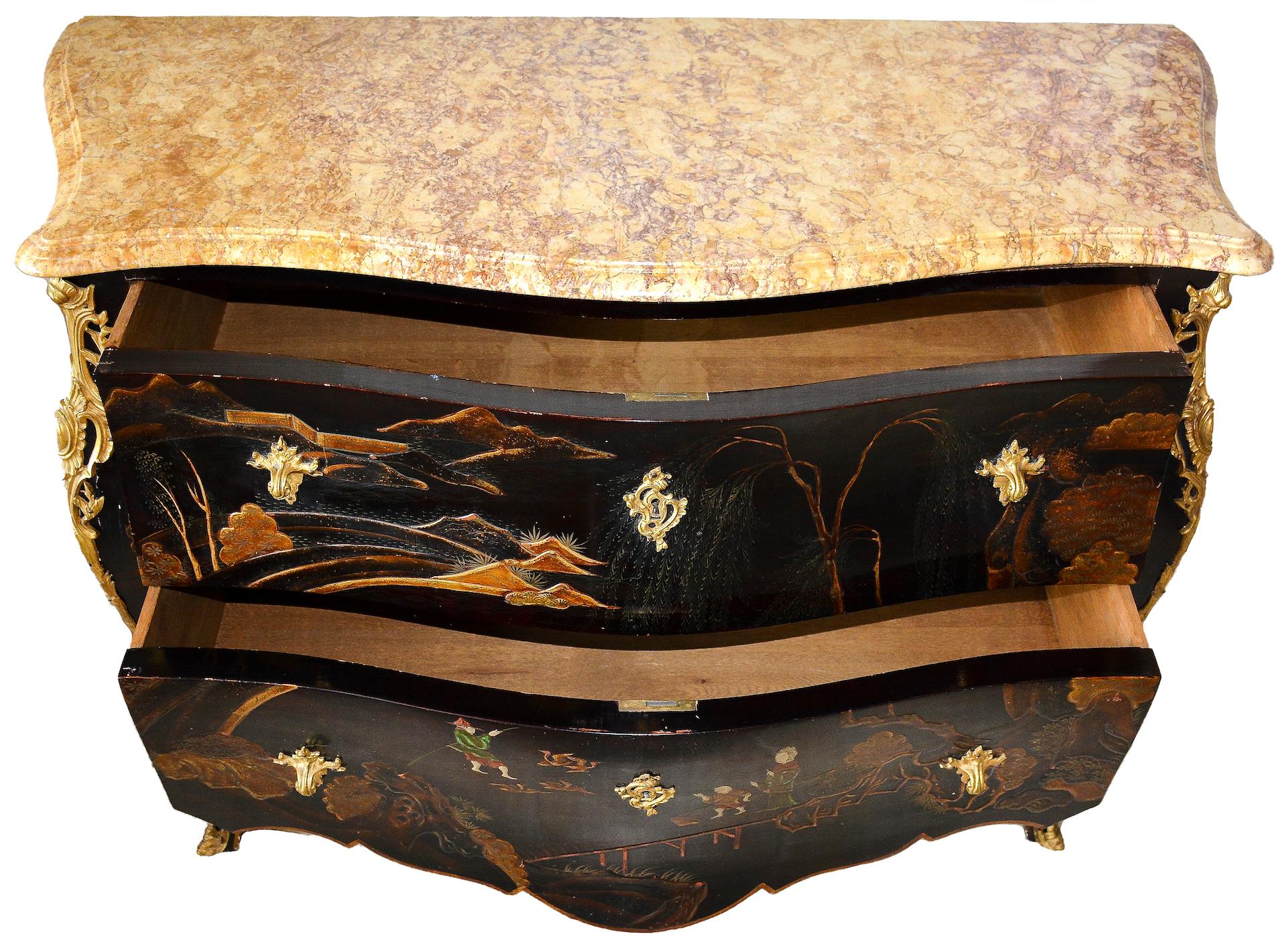 French Early 20th Century Louis XV Style Chinoiserie Lacquer and Ormolu Commode For Sale