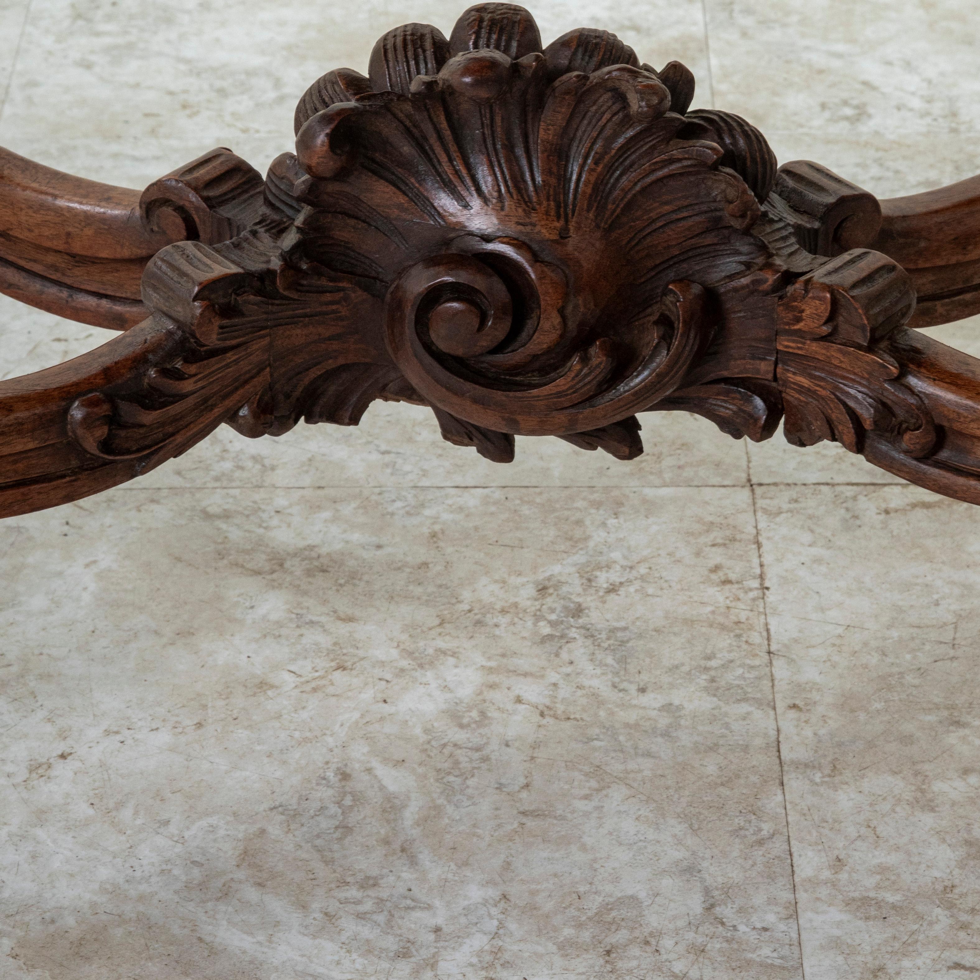 Early 20th Century Louis XV Style Hand Carved Walnut Center Table, Writing Table For Sale 5