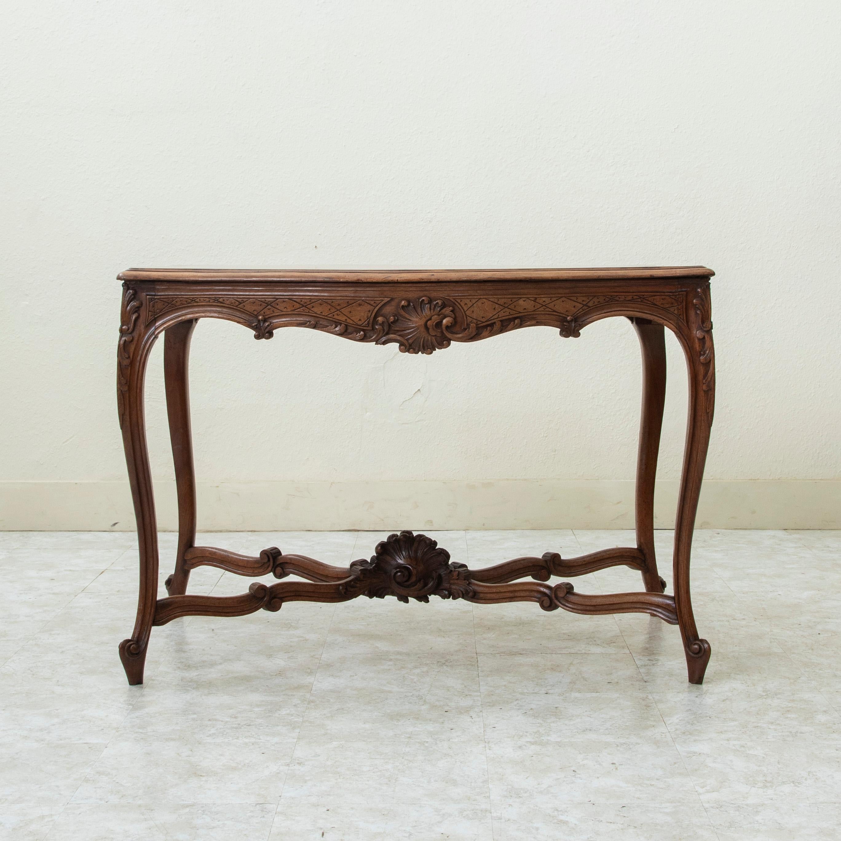 French Early 20th Century Louis XV Style Hand Carved Walnut Center Table, Writing Table For Sale
