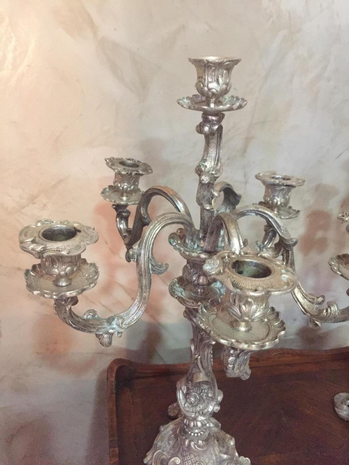 Early 20th Century Louis XV Style Pair of Silvered Bronze Candleholder, 1900s For Sale 3