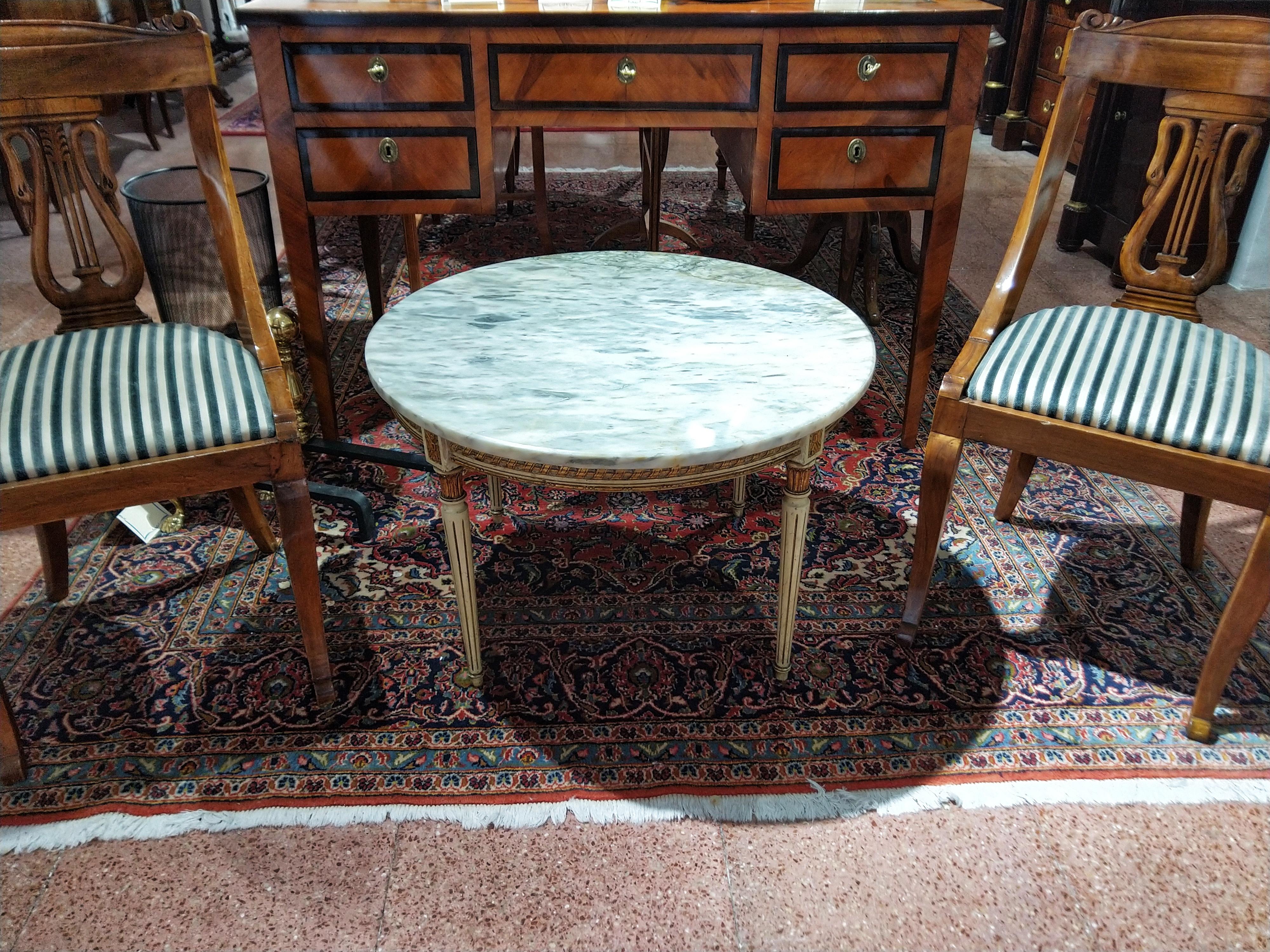 Early 20th Century Louis XVI Marble and Carved Gilded Wood Center Low Table For Sale 5