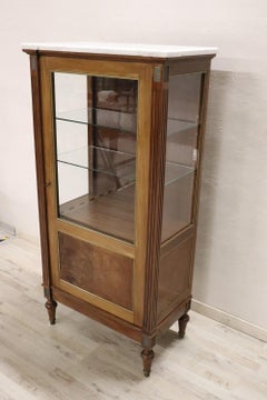 Early 20th Century Louis XVI Style Mahogany Vitrine with Marble Top