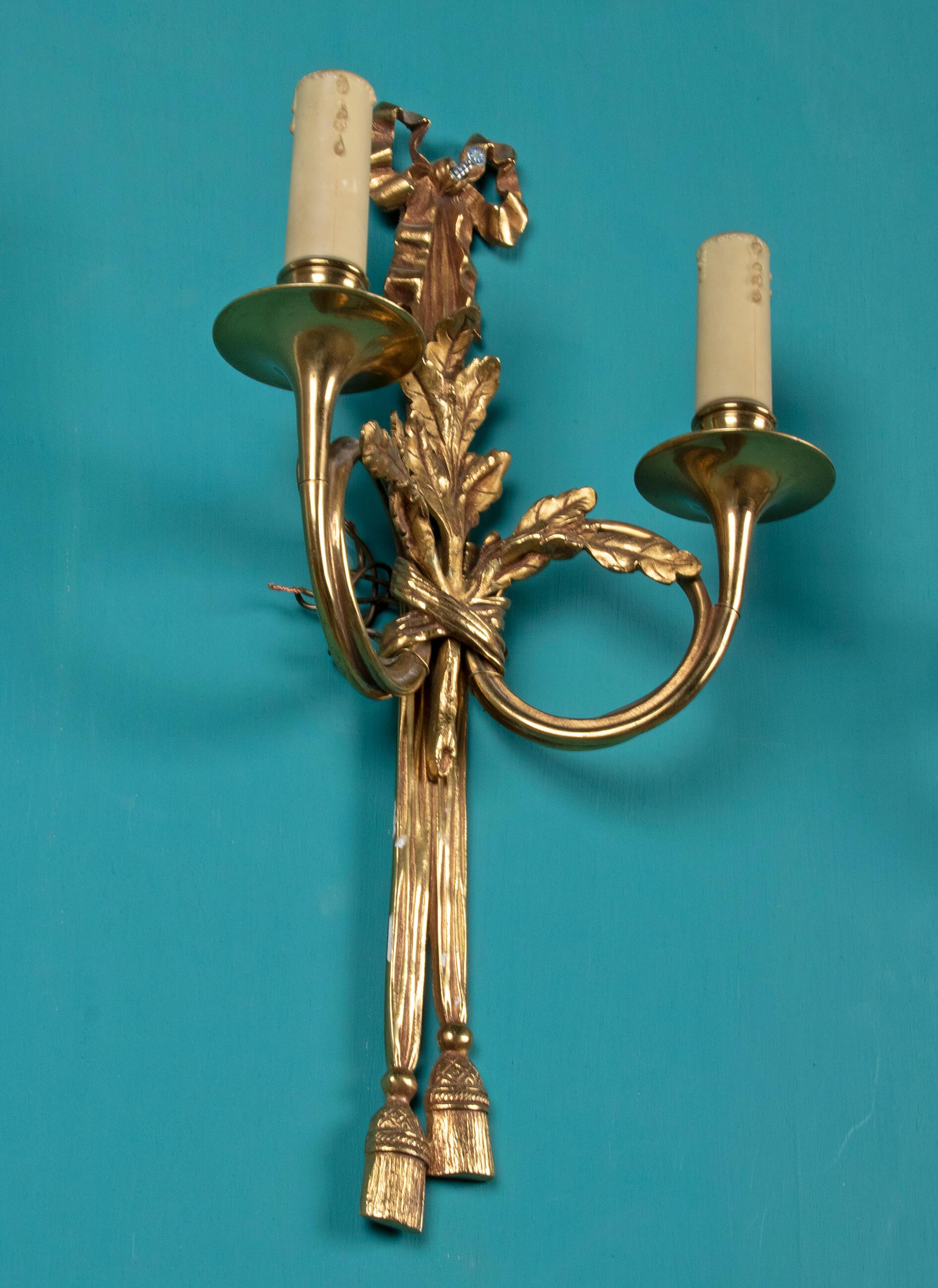 Early 20th Century Louis XVI Style Gilt Bronze Sconces 5